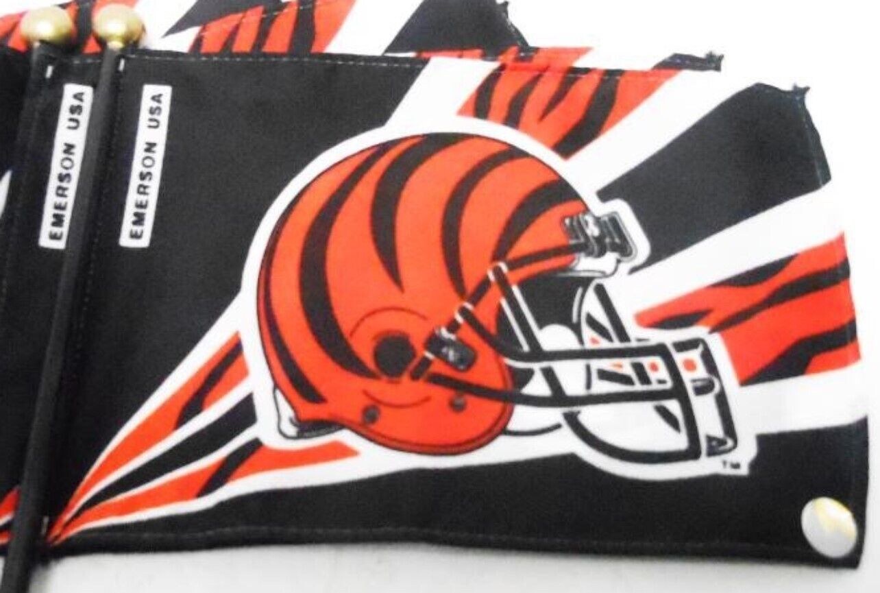 Cincinnati Bengals (Lot of 3) 4in x 6in Team Flag on 10in Stick Licensed by NFL Emerson USA - фотография #3