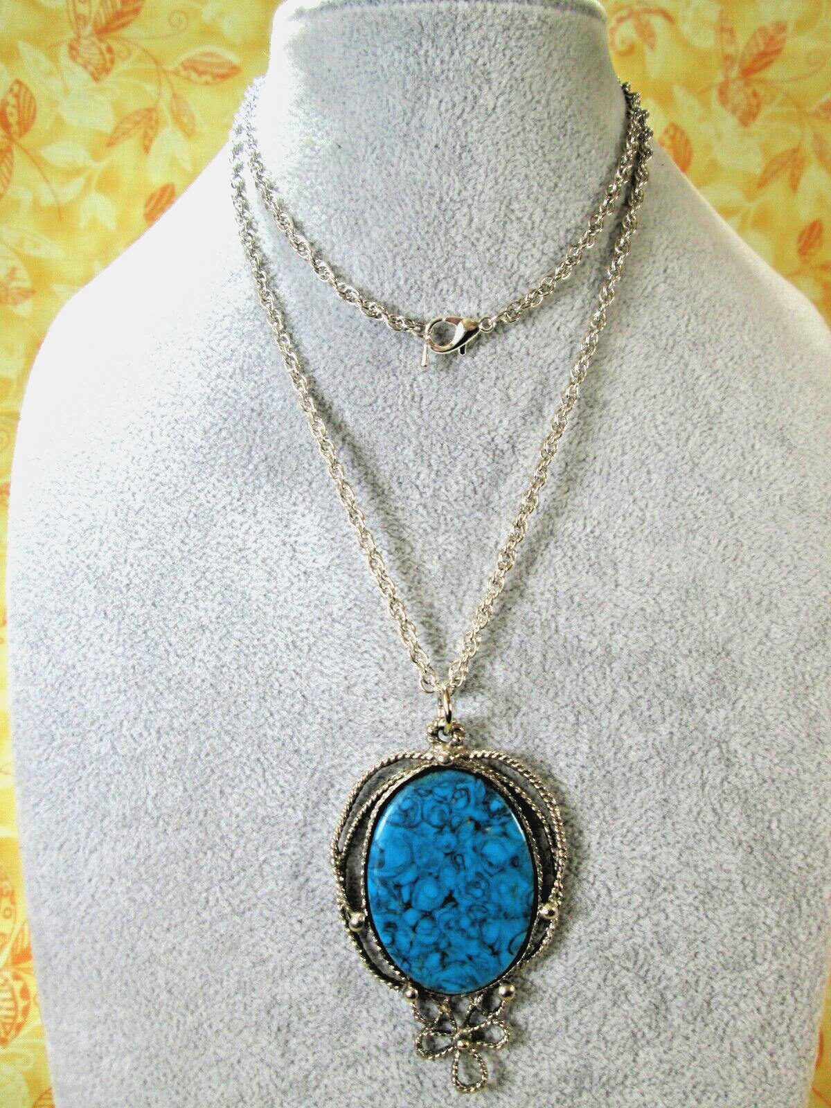 Vintage Large Blue Faux Stone Pendant w/ Silver Plated Rope Chain 28" / 1N Unbranded