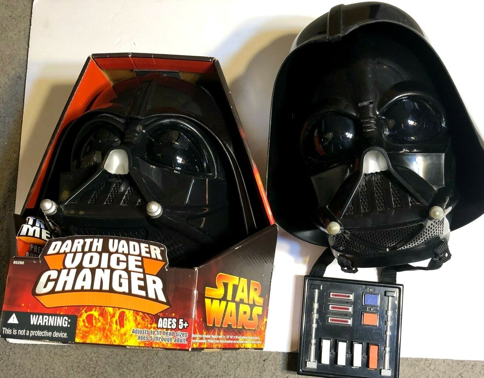 2 Darth Vader Star Wars Revenge Of The Sith Voice Changer Helmets Costume prop Hasbro