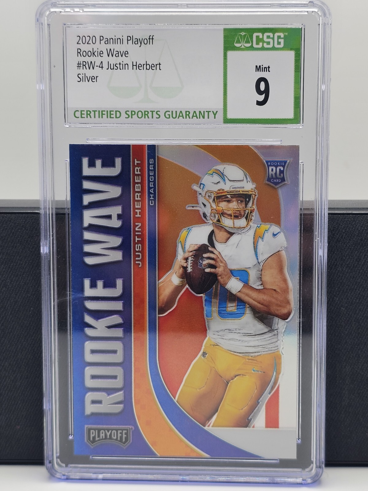 Justin Herbert Funko Pop #162 with 2020 Prism RW-4 Silver Rookie Wave CSG Mint 9 Prism 57406 - фотография #3