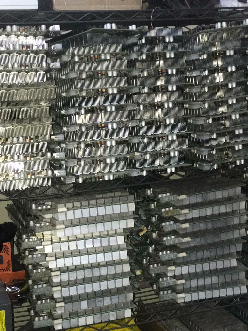 Lot x25 Bitmain Antminer Hashboard S9 NOT WORKING FOR PARTS ONLY Bitmain S9 - фотография #2