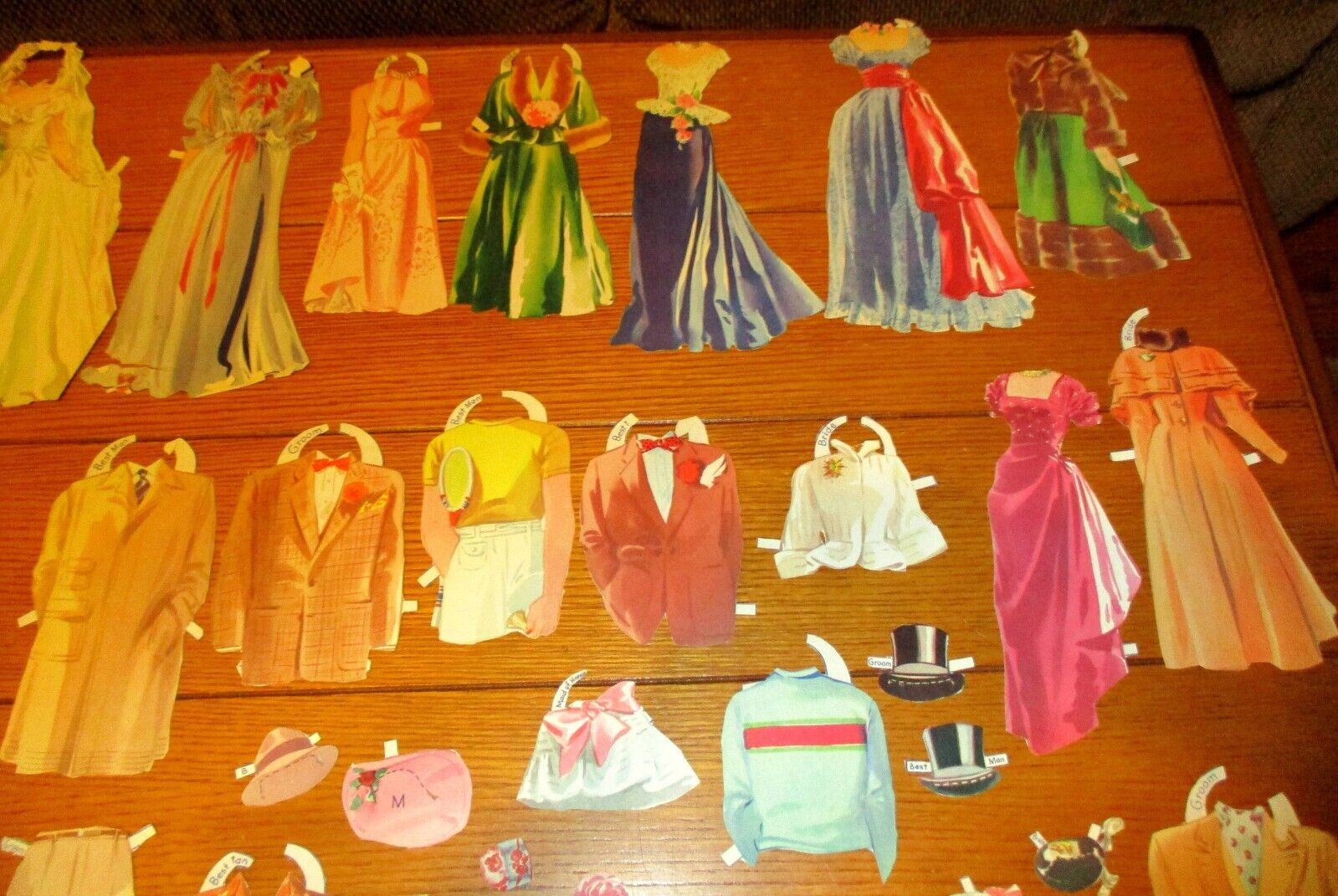 Vintage Paper Wedding Doll and Outfit Lot (30) W/6 Dolls & 24 Outfits   #20 Unbranded - фотография #4