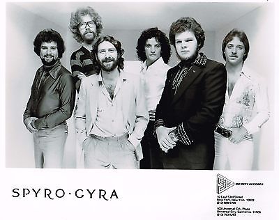 Infinity Records - Spyro Gyra - MORNING DANCE - Publicity Photos (2) - 1979 Без бренда