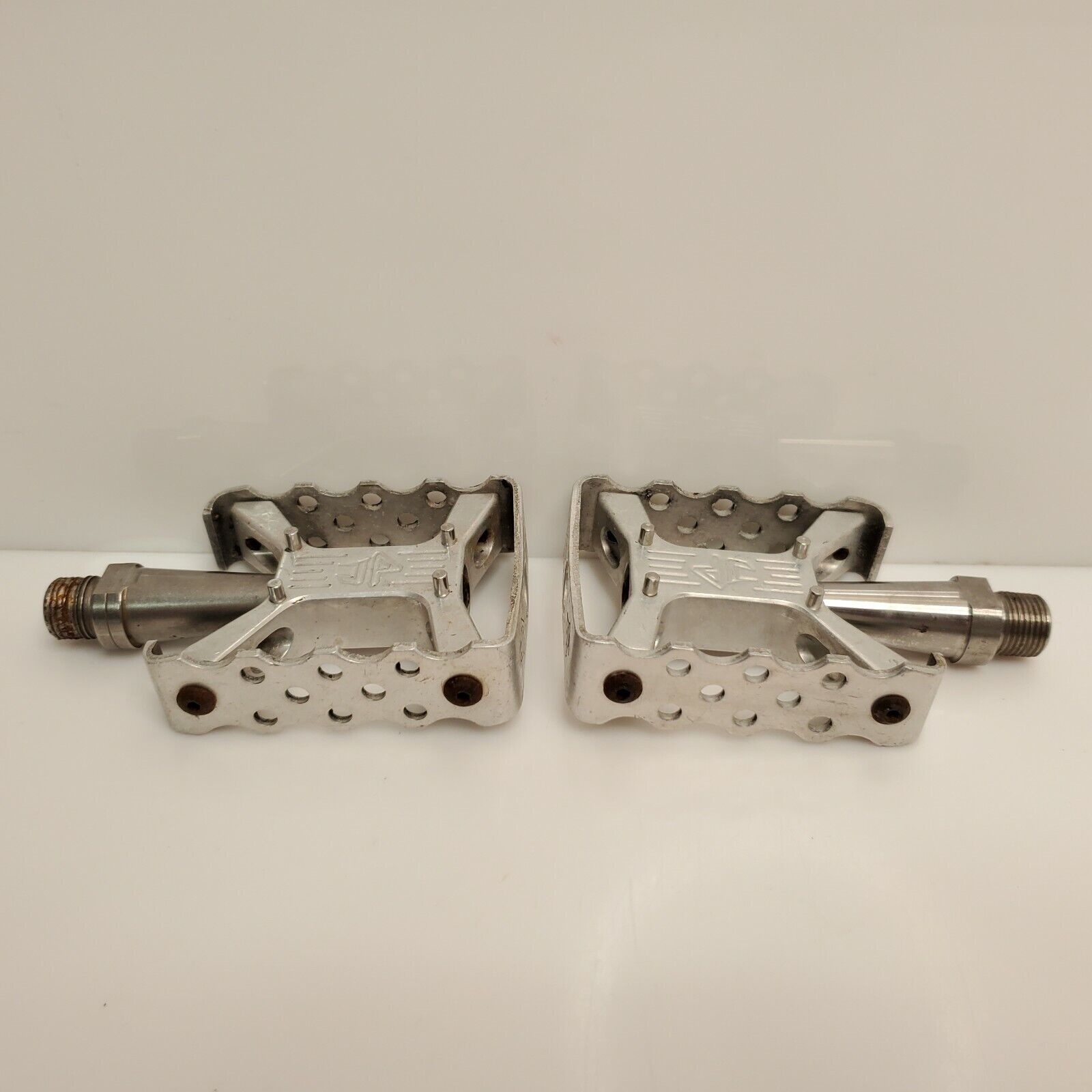Rare Vintage JP BMX Racing Junior Platform Pedals 9/16" Silver Titanium USA jp Does Not Apply - фотография #4