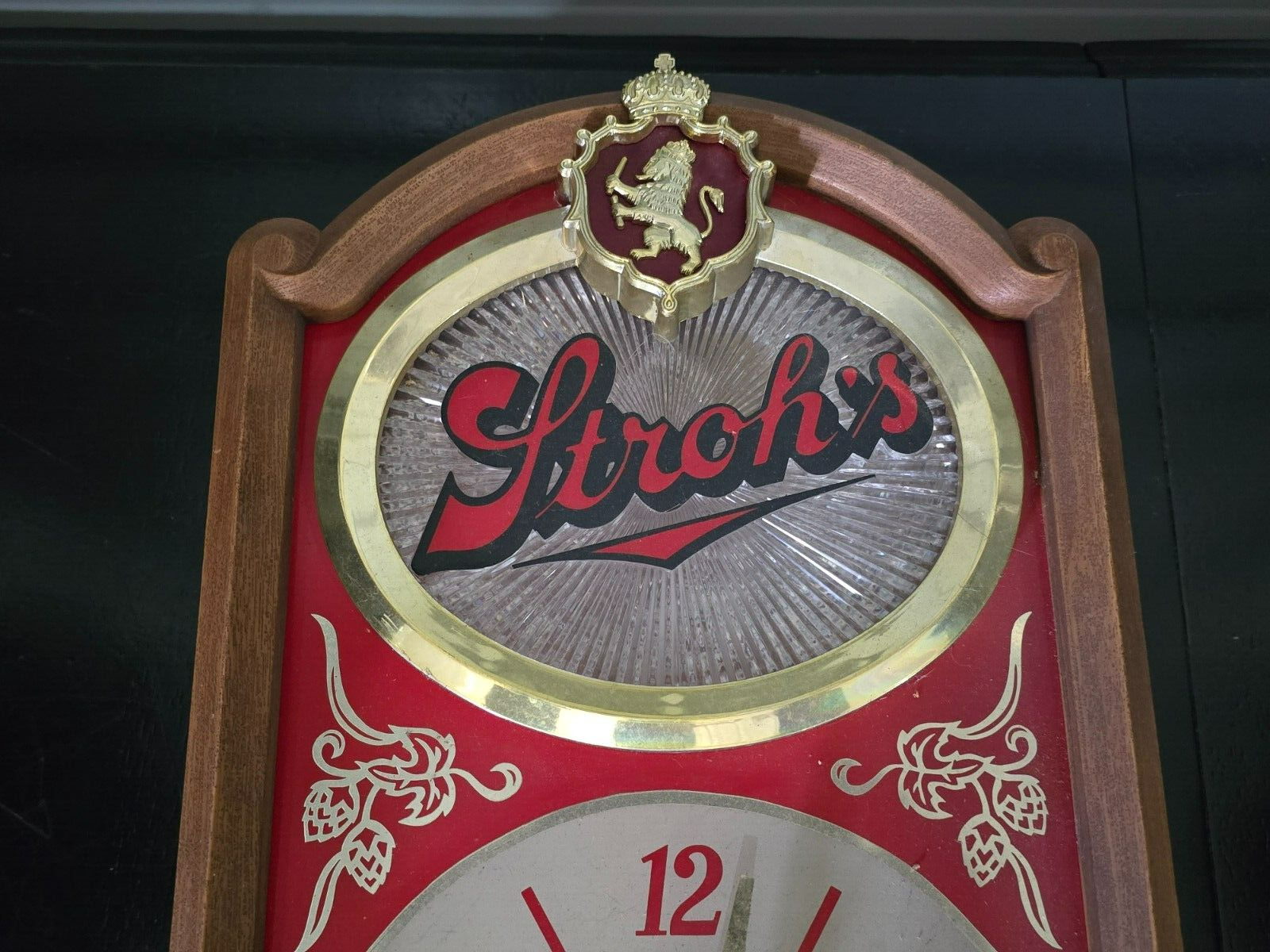 Stroh's Beer 19" Lighted Wall Clock   NOS STROHS - фотография #3