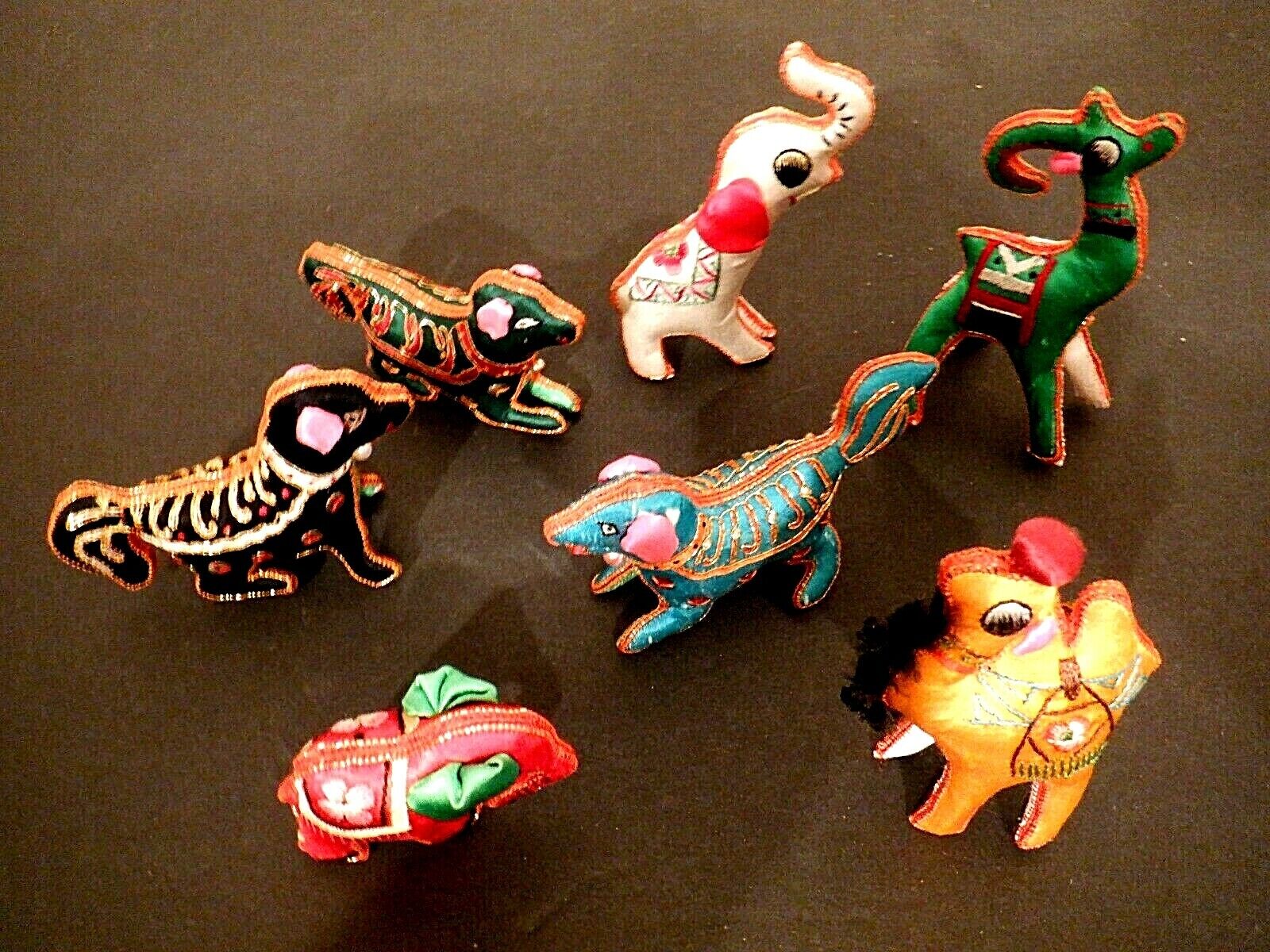 Vintage Chinese Silk and Embroidered Animal Figures 6 pieces Без бренда - фотография #11