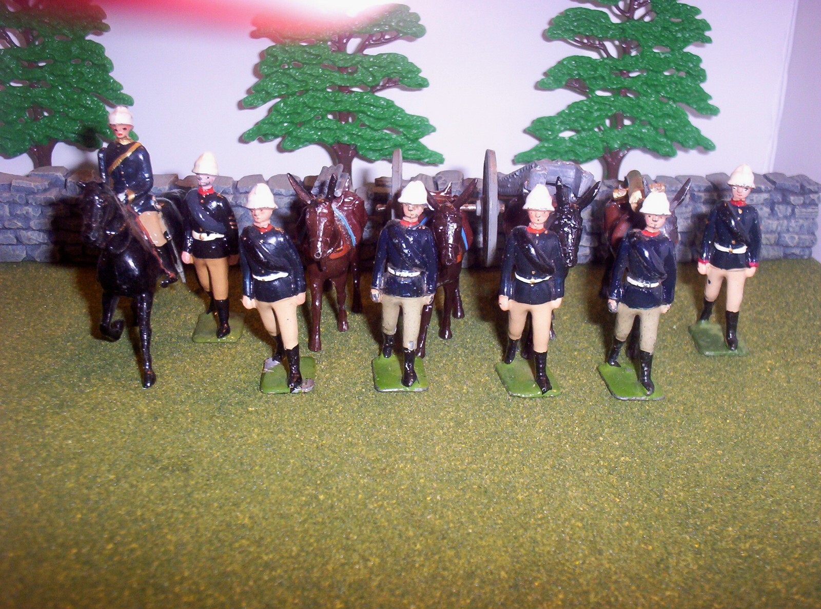 Vintage BRITIANS Mountain artillery set 28 Britains
