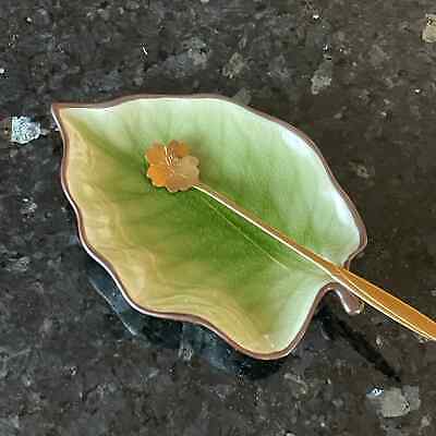 Ceramic Leaf Shaped Spoon Rest With Spoon No Brand - фотография #3