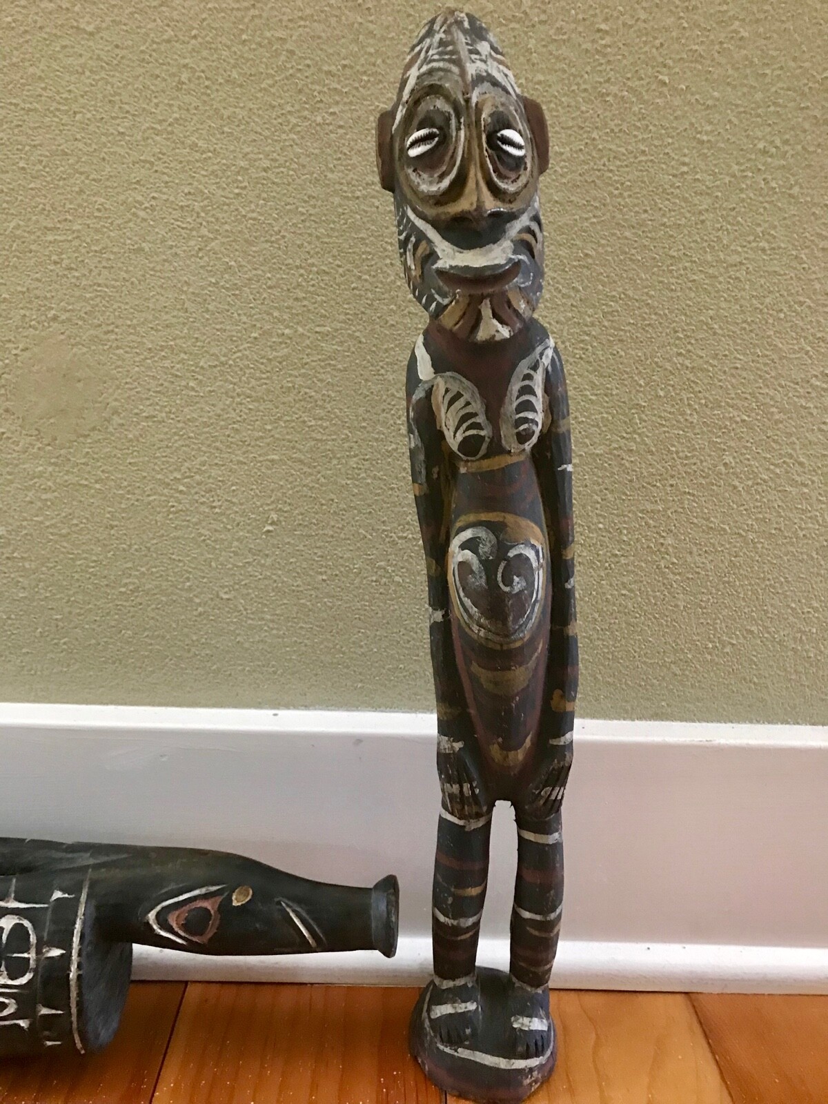 TWO Ethnographic Oceania New Guinea carvings Без бренда