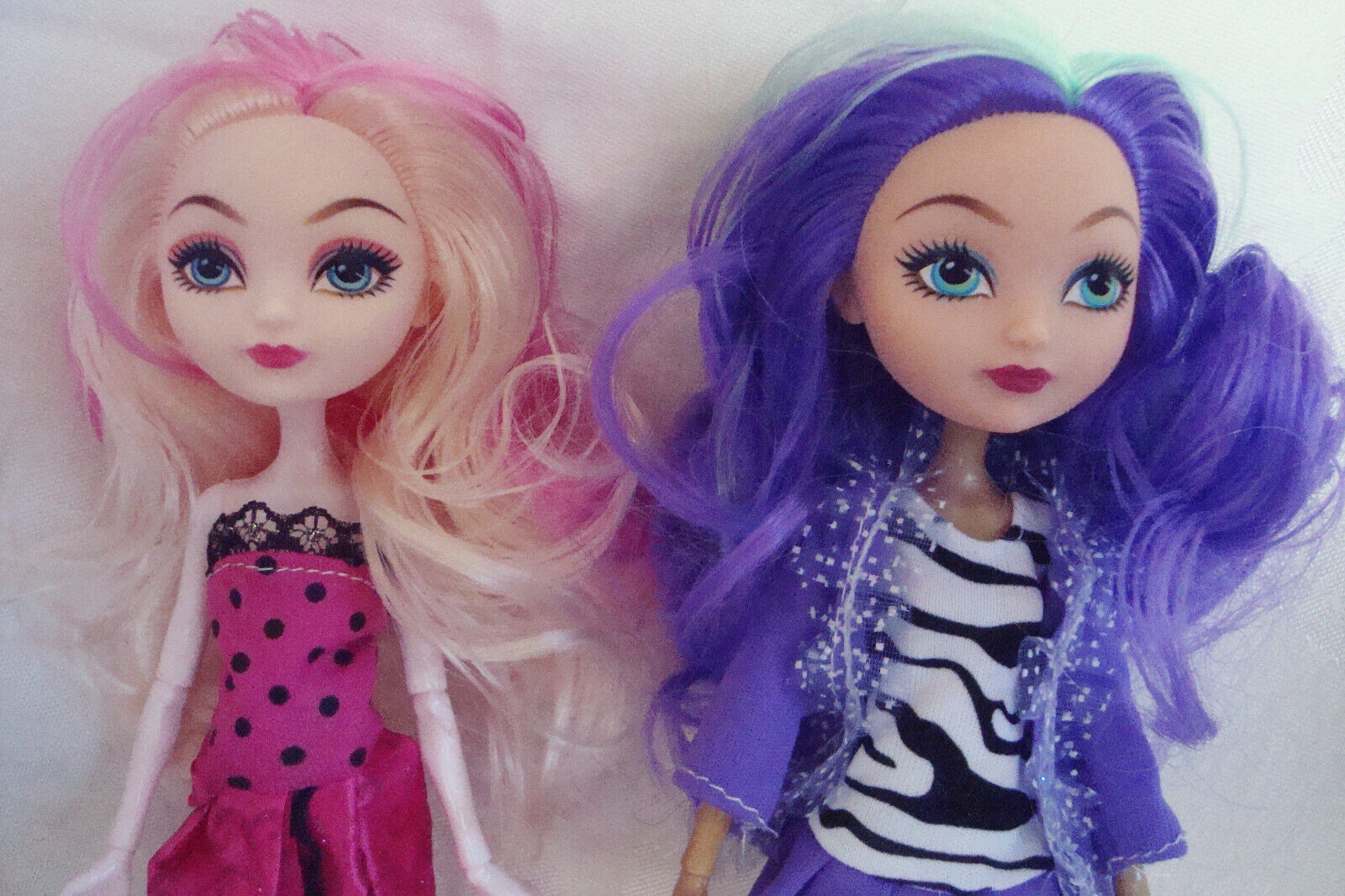 Ever After High Clone Dolls with Clothes and Shoes Lot of 2 dolls US Seller Unbranded - фотография #2