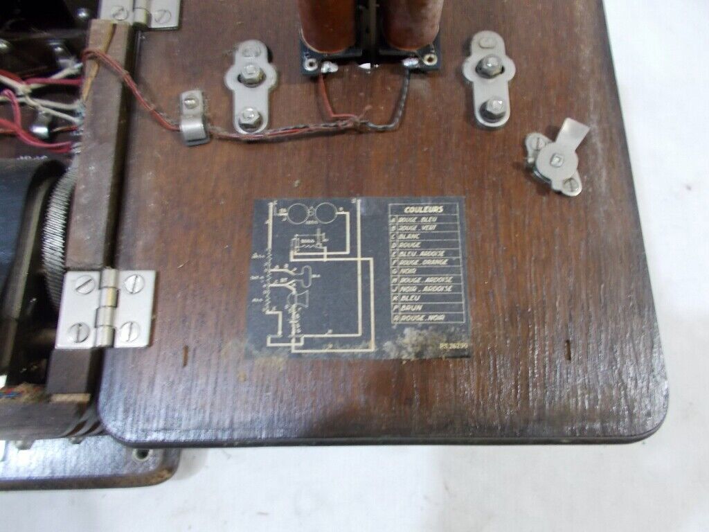 Two Old Oak Crank Wall Phones with Generator and Bakelite Cradle Bell Telephone - фотография #6