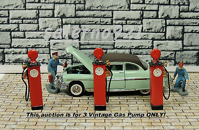 LOT#1 THREE VINTAGE(NO NAME) GAS PUMPS (O) SCALE 50's STYLE DIORAMA ACCESSORIES  Unbranded Does Not Apply