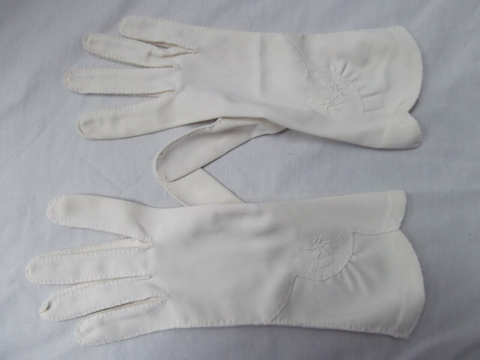 vtg lot 2 pr 6.5 ecru nylon cotton wrist 3/4 glove embroid rhinestone hand sewn Unbranded - фотография #2
