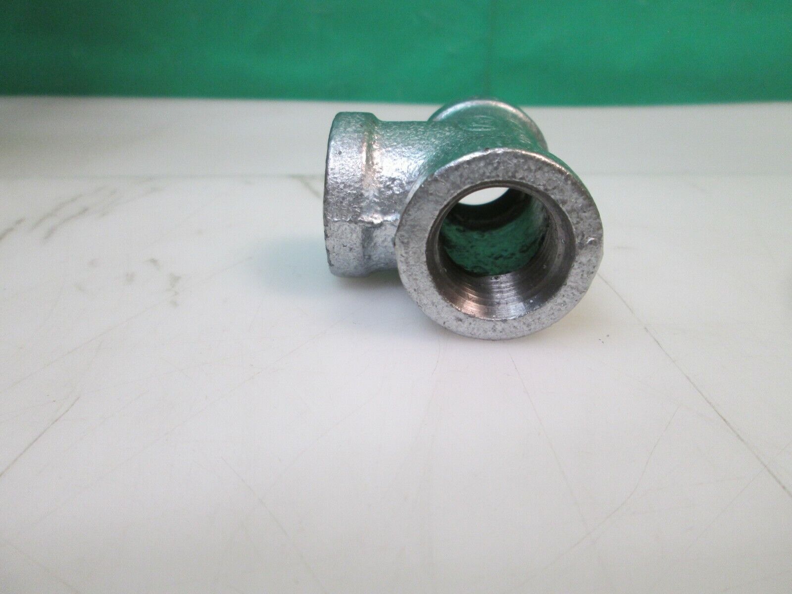 (QTY. 40) ProPlus Malleable Galvanized Banded Tee 150 Psi, 1/2" Lead Free 44100 ProPlus 44100 - фотография #6