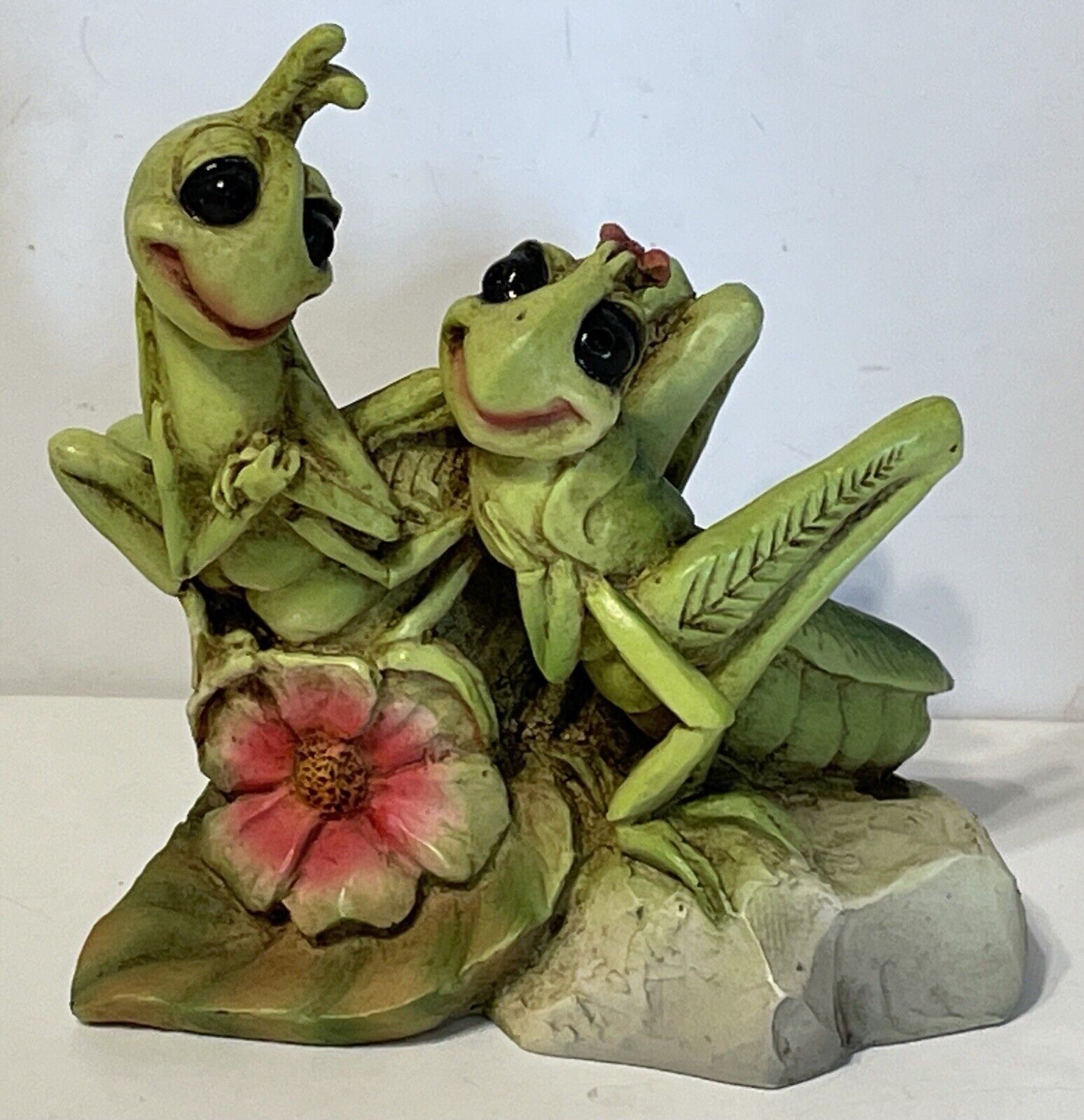 New Grasshopper Lovers Sculptures By Castagna Flower Leaf Figurine COA Без бренда