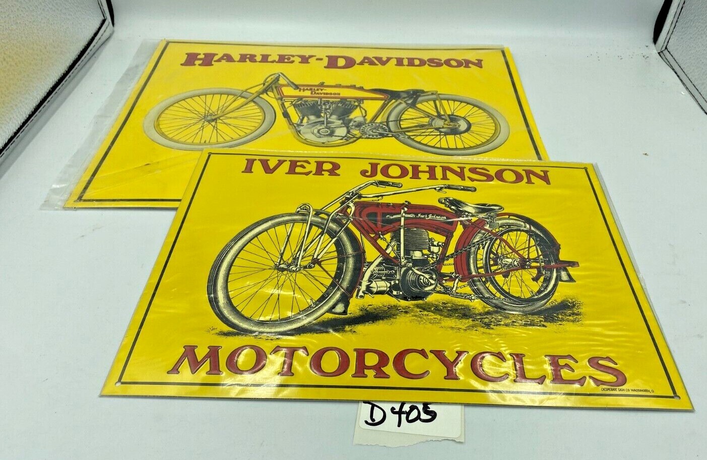 Vintage Harley Davidson  and Iver Johnson Motorcycles Metal Signs Harley Davidson, Iver Johnson - фотография #12