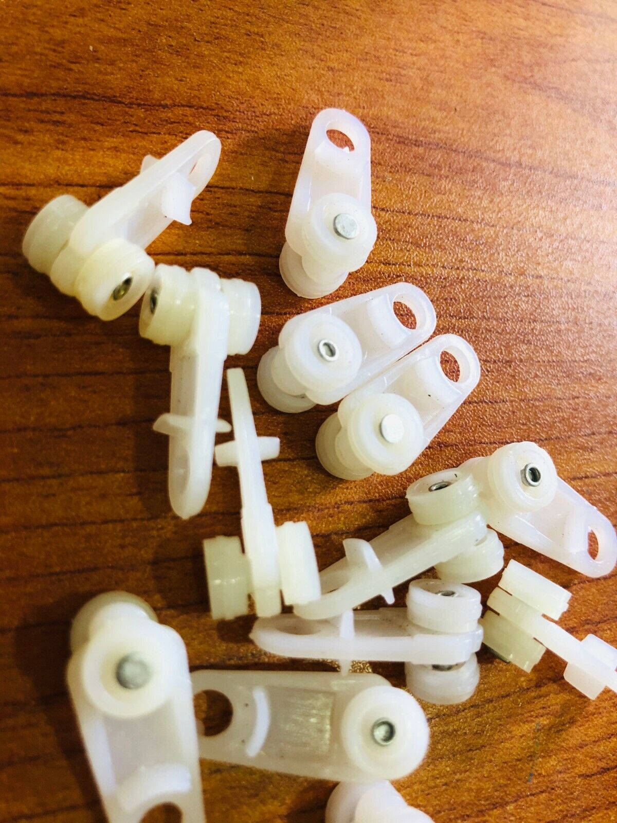 CURTAIN HOOKS White Runners Curtain Track Gliders Rail Plastic New - 50Pcs  Unbranded Does Not Apply - фотография #3