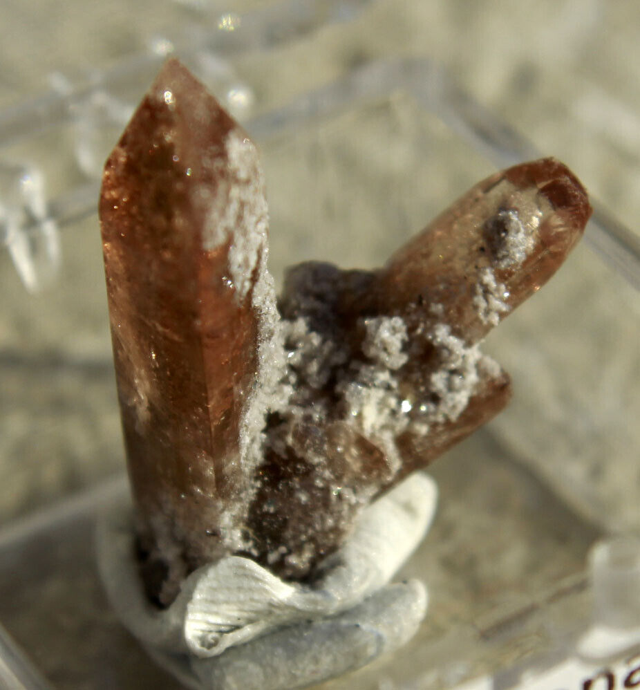 Champagne Topaz Crystals from Utah • November Birthstone Без бренда - фотография #8