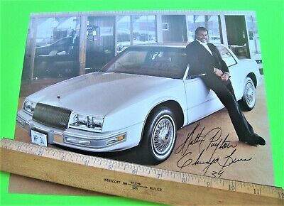 Four 1986 BUICK RIVIERA / WALTER PAYTON COLOR BROCHURES 2-Sided Sheets NrMINT Без бренда - фотография #2