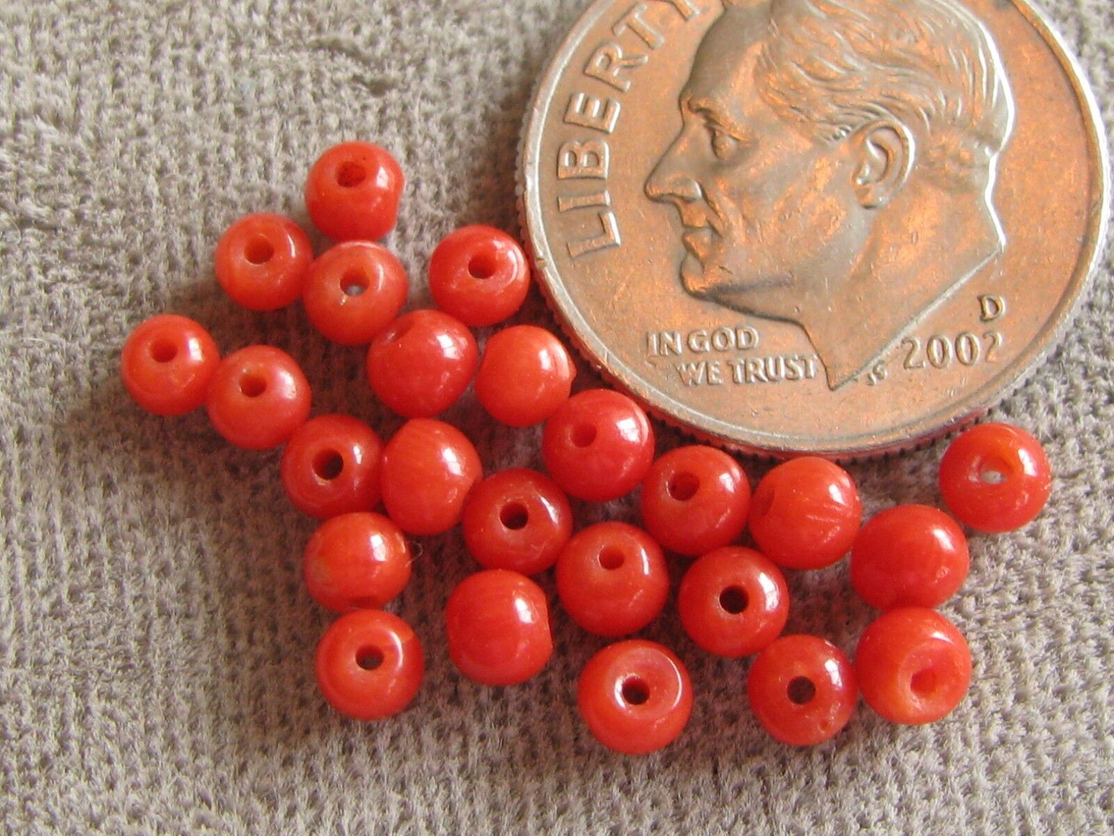 Lot of 25 Antique NaturaI Italian Coral Beads Red Orange Tiny 2.5mm Без бренда - фотография #2