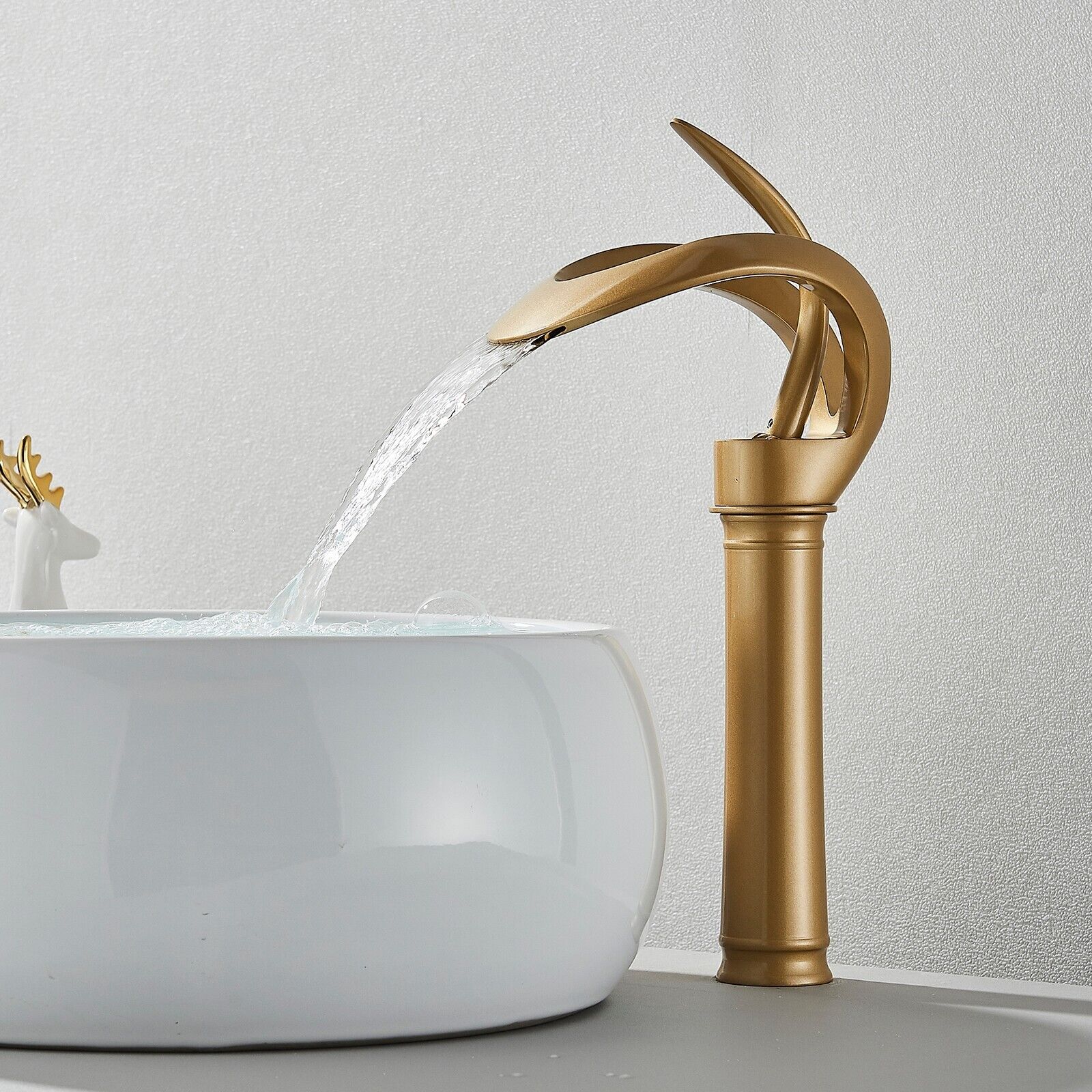 Gold Bathroom Sink Faucet Waterfall Vessel basin faucet Single Handle Mixer Tap BESy Handle Lavatory Vanity Sink Tap