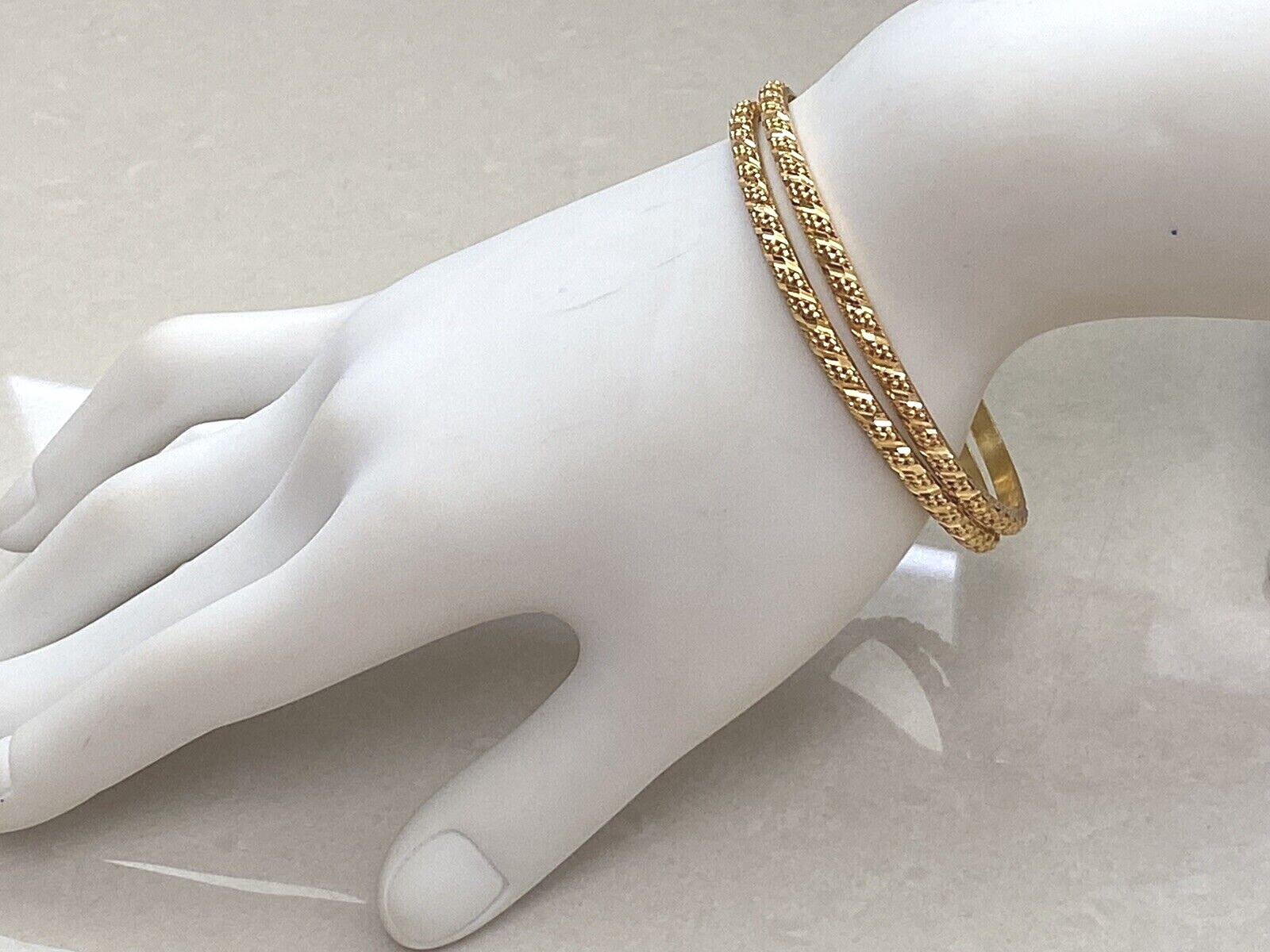 22K Solid Yellow Gold Beaded Pattern Bangle Bracelet Set, 21.40 grams SCS - фотография #7