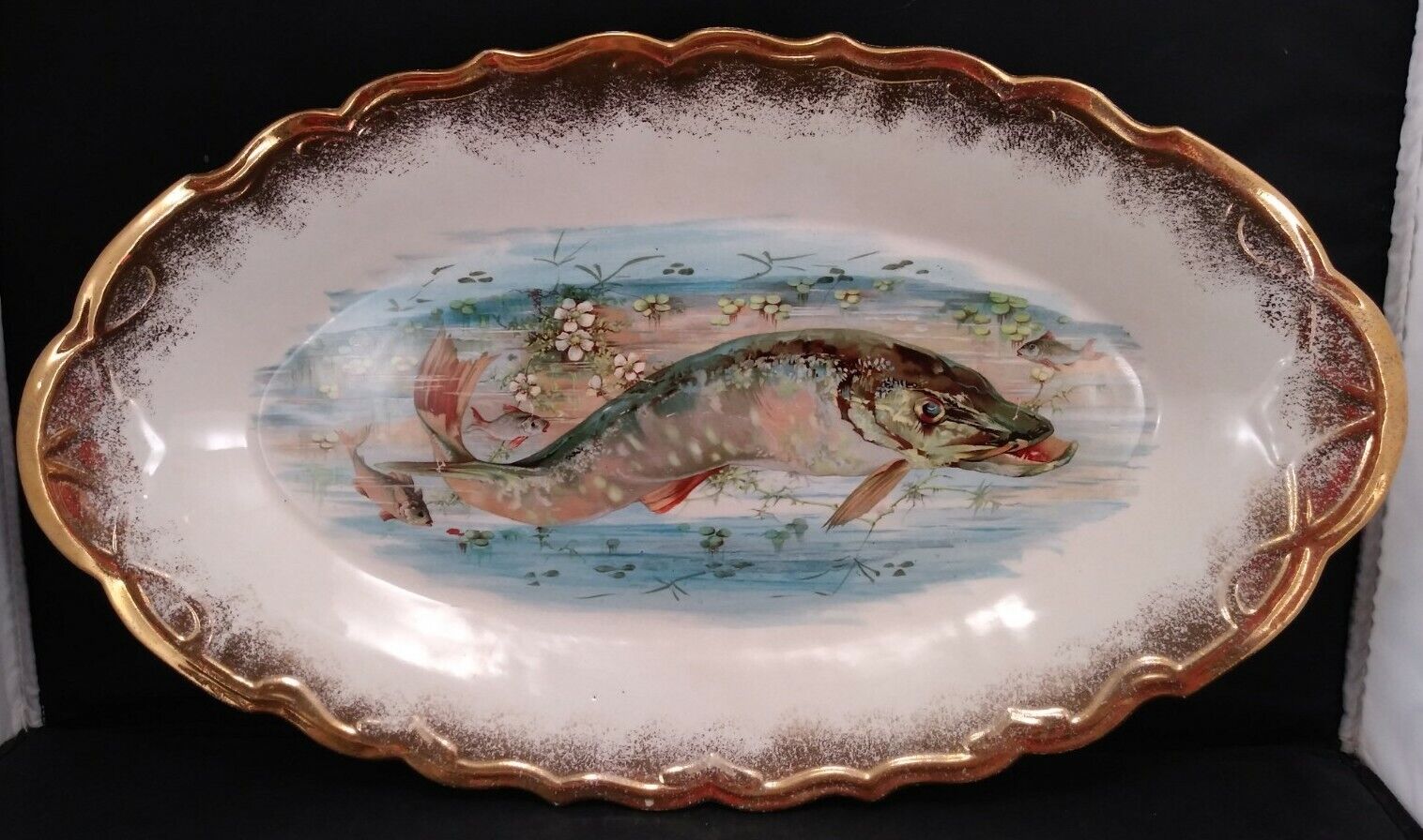 Antique Huntington Fish-Themed 18" Platter + Set Of Three 8" Plates c1890-1907 Huntington NA - фотография #2