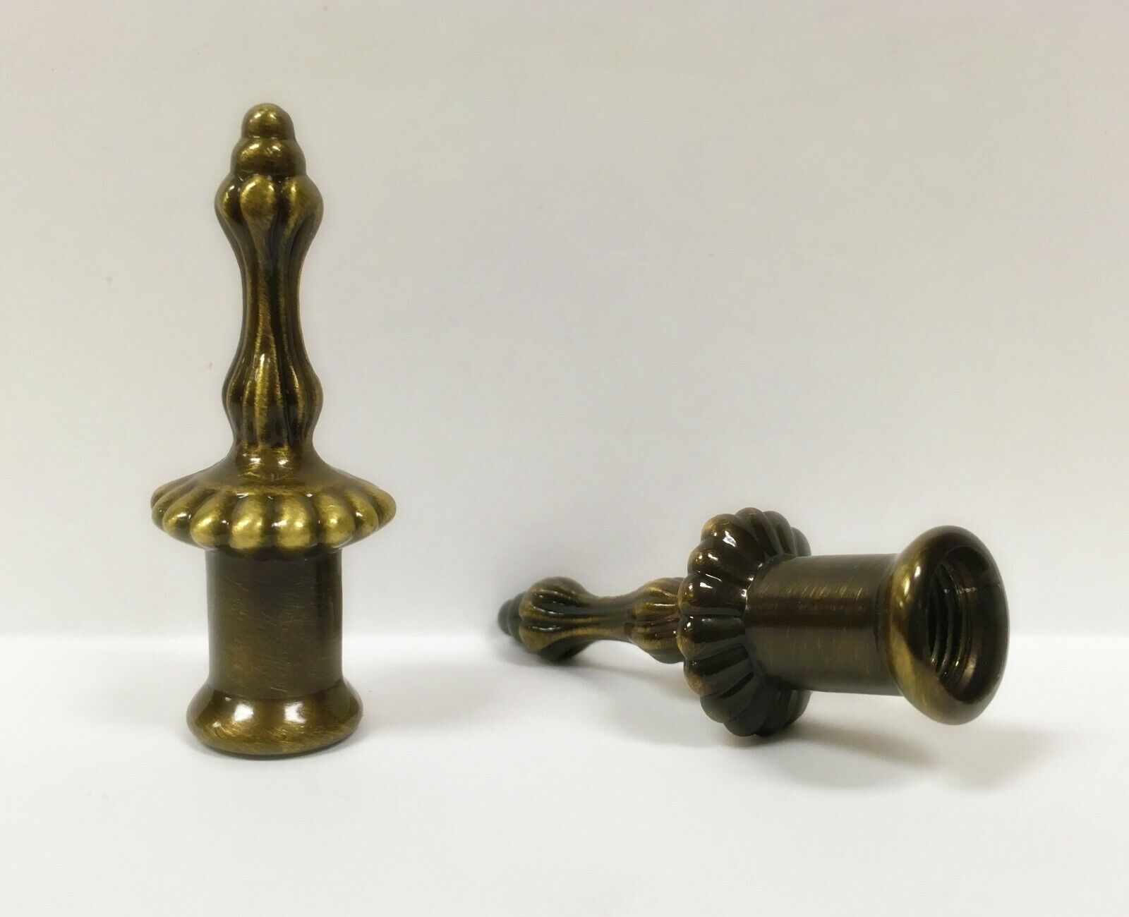 Lamp Finial-Pair of 2" Antique Brass Finish PILLAR finials-Dual Thread LITE ACCENTS AB-PILLAR-2 - фотография #4