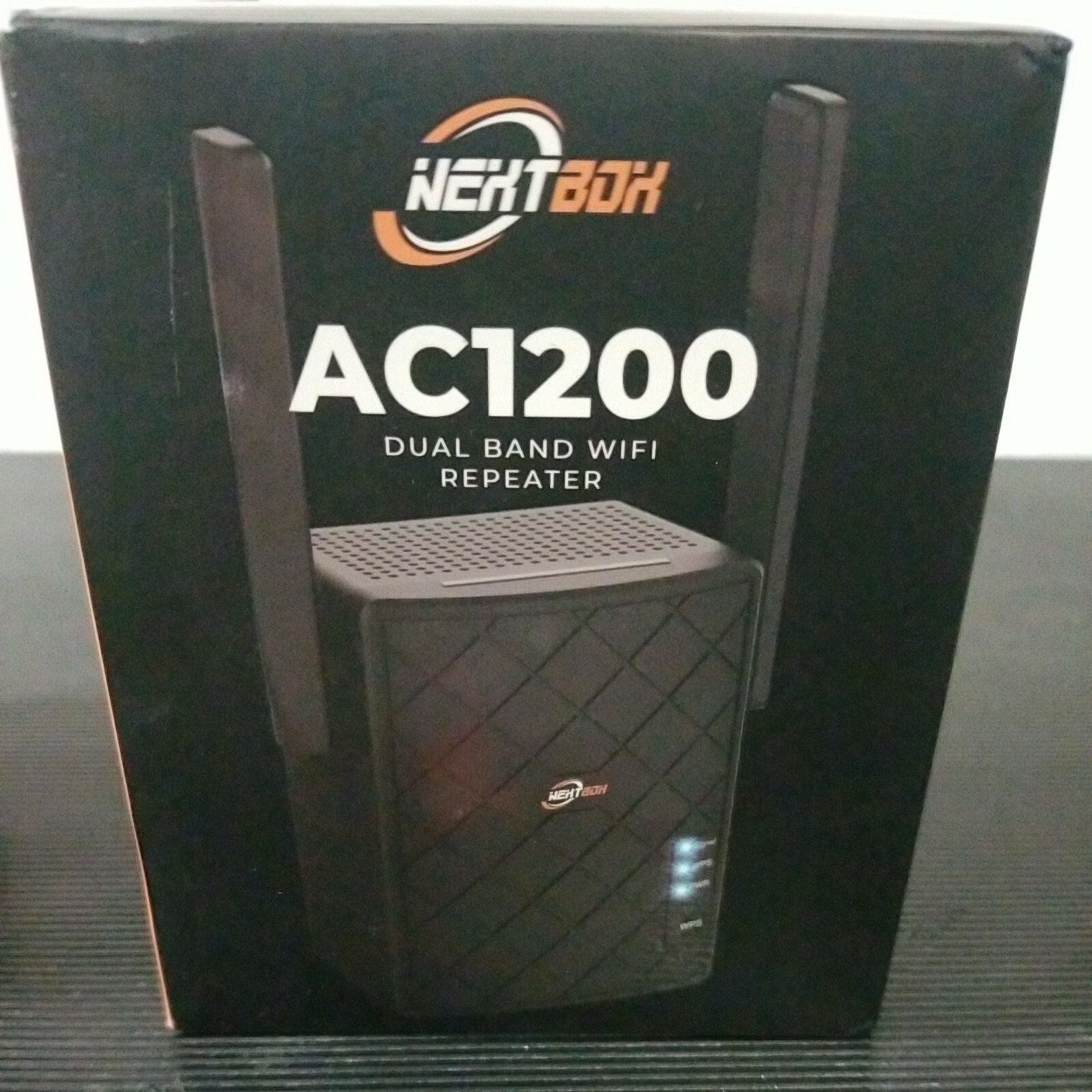 NEXT BOX USA AC1200 DUAL BAND WI-FI REPEATER WORKS WITH ANY ROUTER EASY NEXT BOX USA AC1200
