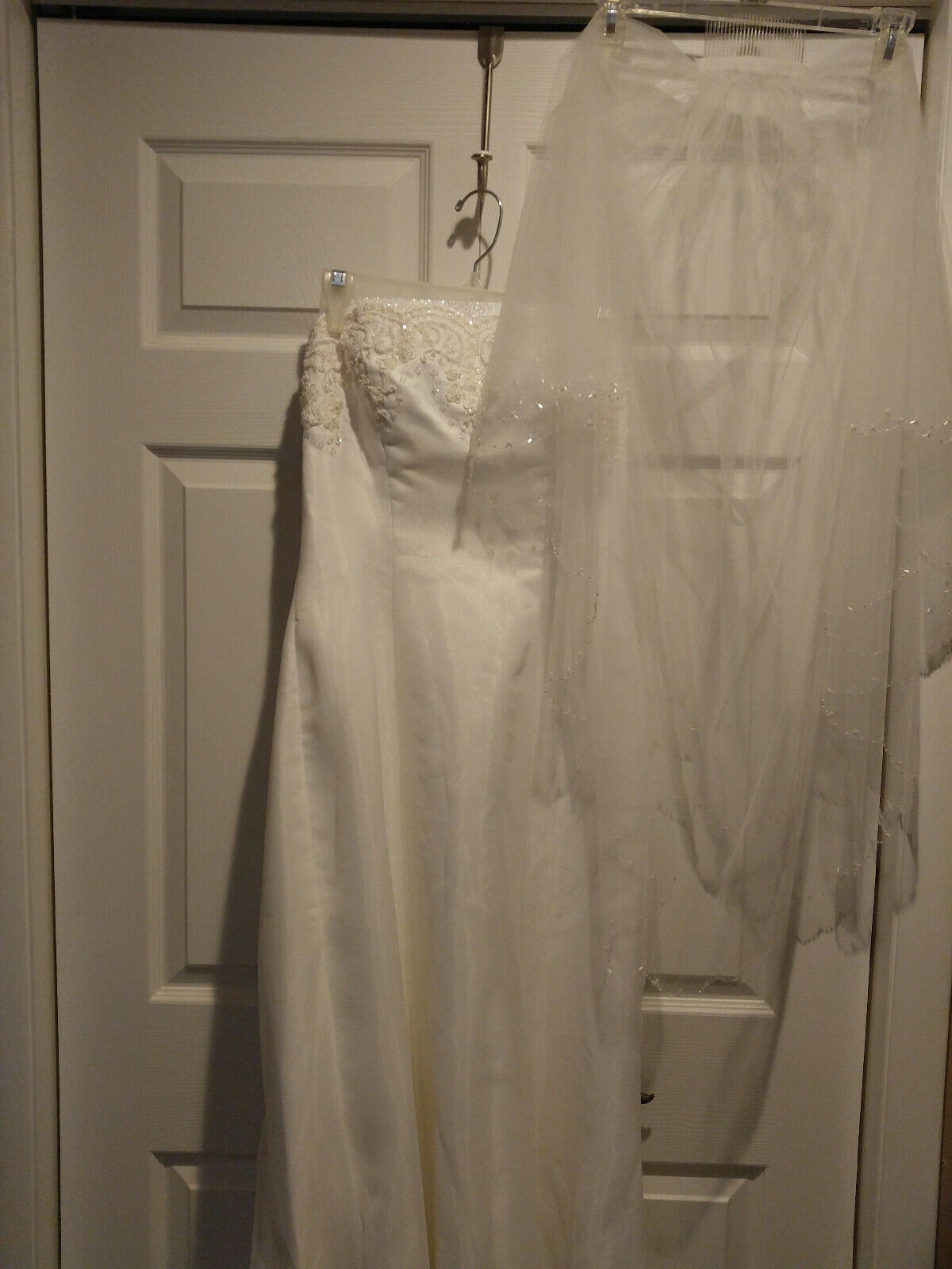 WEDDING Dress and VEIL Size 12 Tailored Size 6-8 Без бренда - фотография #2