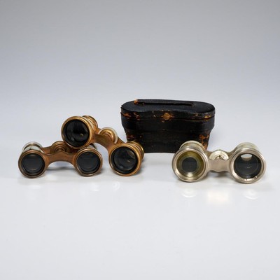 4 Vtg Pocket Mother of Pearl Brass Bird Watching Binoculars Opera Glasses Lot Narcissus, Chevalier, La Reine - фотография #2