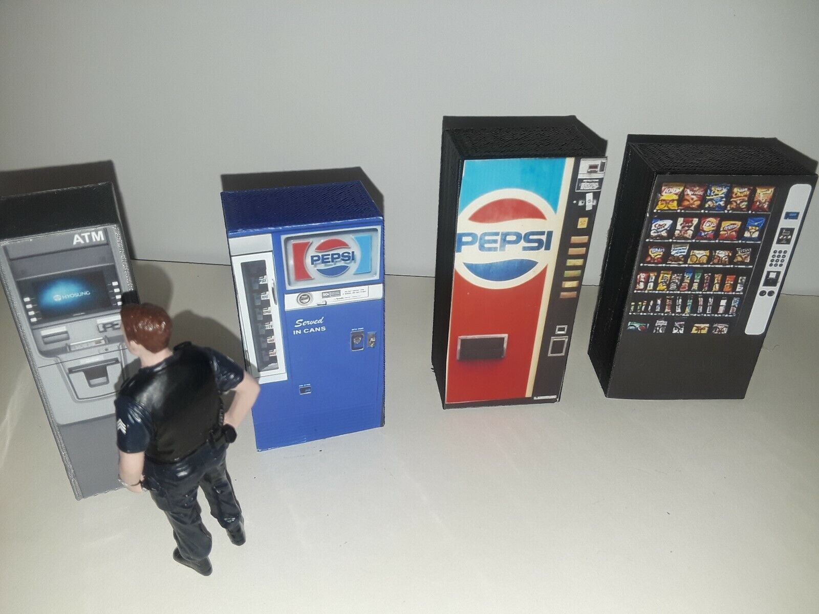 1:24 & 1:25 scale diorama 6 vending machines  Diorama Accessory Items HOME MADE Does Not Apply - фотография #3