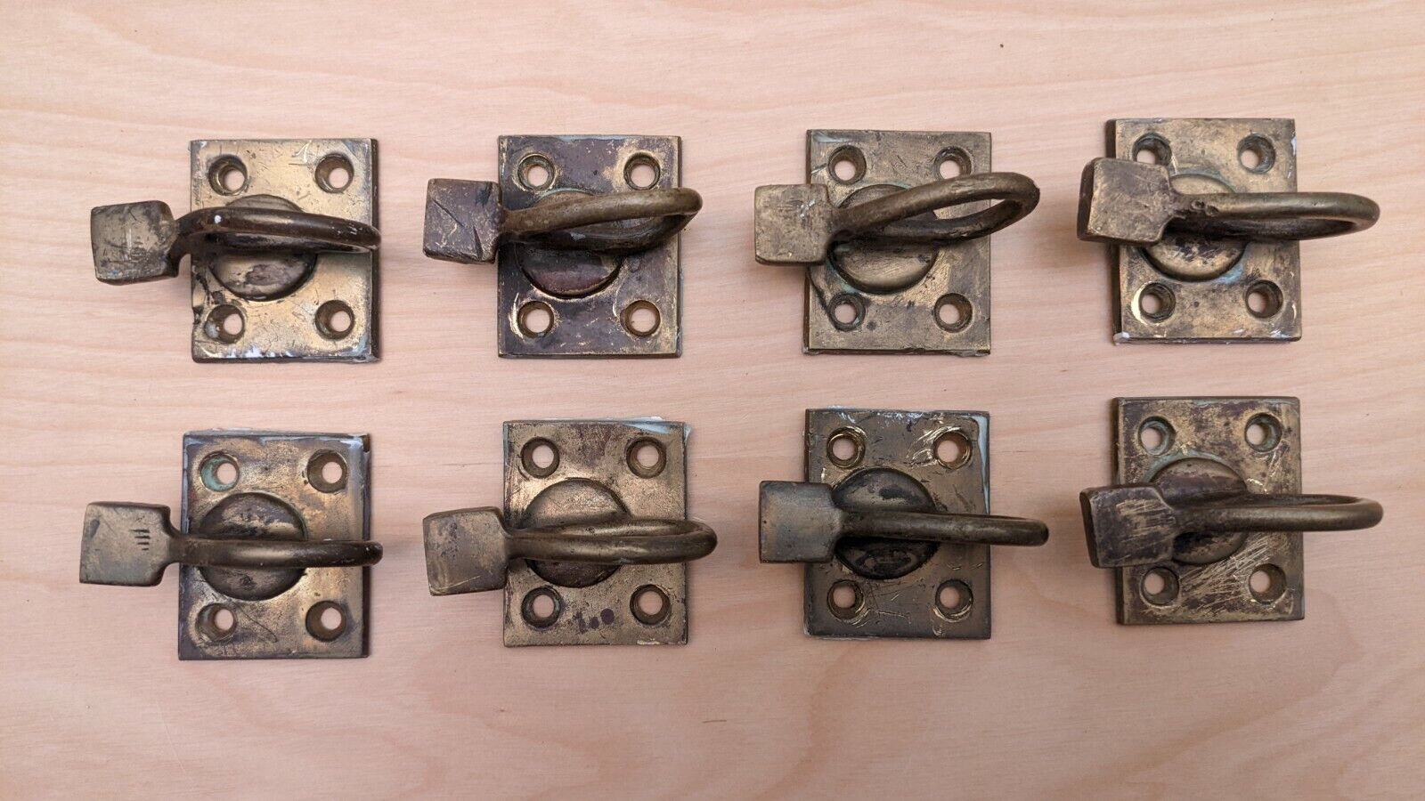 Set of 8 Nice Antique Solid Brass Loop Casement Fasteners Locks - No Strikes Без бренда - фотография #5