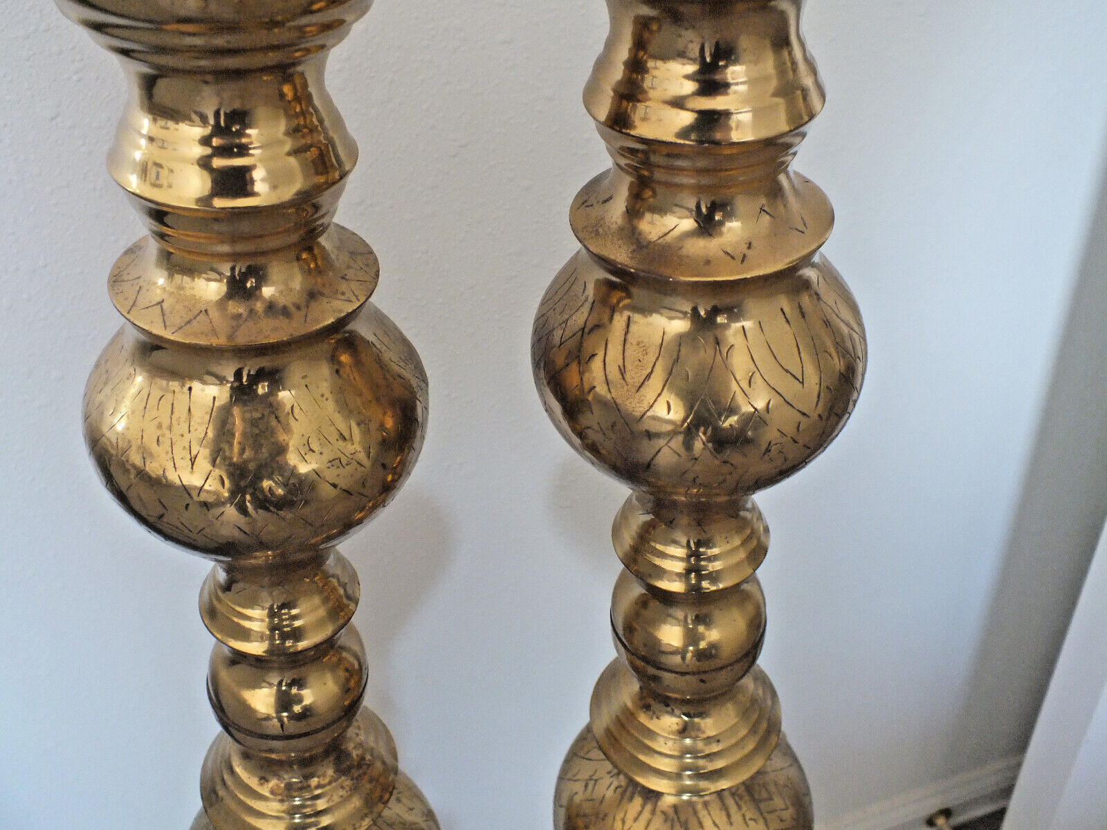 pair pr Brass Bronze 40" tall ALTAR Church CANDLE STICK HOLDERS 9 lbs each vtg Unbranded - фотография #4