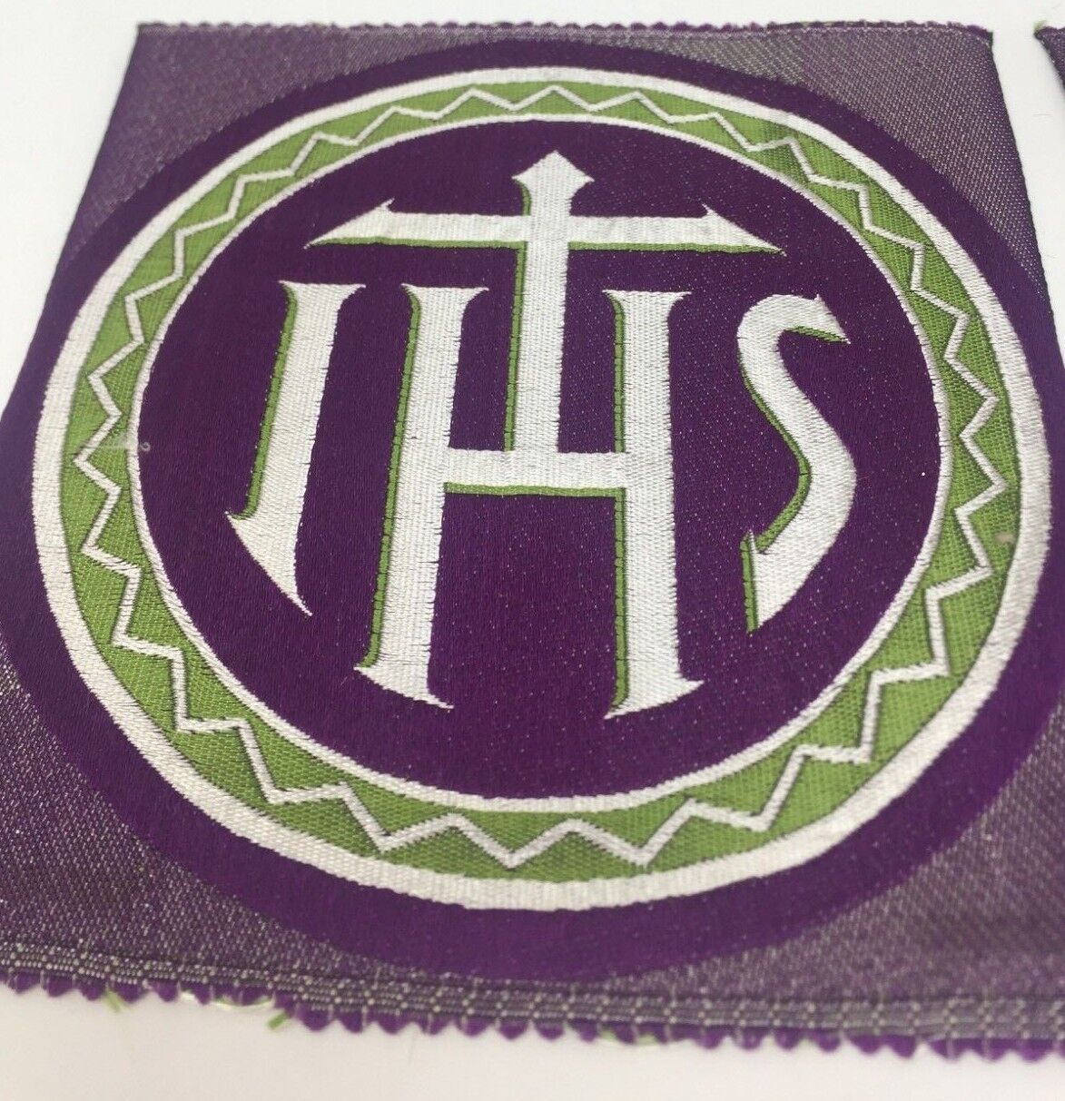 Vintage Emblems Liturgical Purple Applique Patch Vestment 2 Pcs. Benziger Brothers Does Not Apply - фотография #2