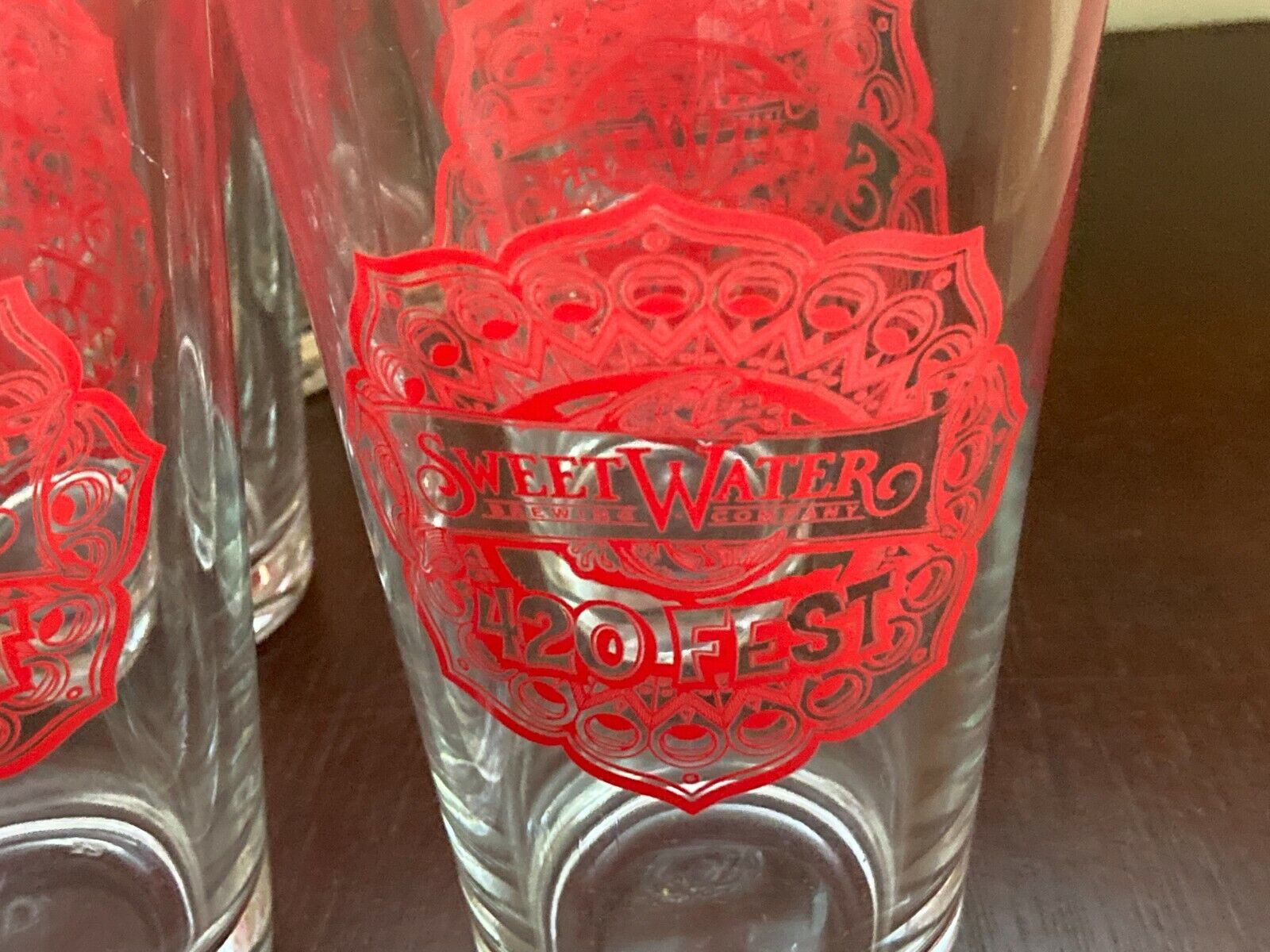 Sweet Water Brewing Company 420 Fest Pint Glasses Set Lot of 9 Red Graphics Sweet Water Brewing Company - фотография #4