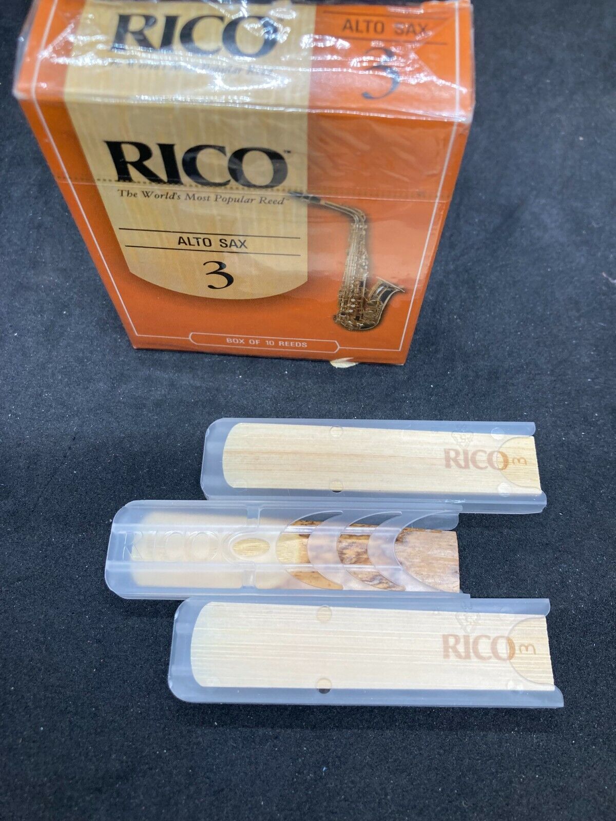 RICO Reeds Alto Saxophone, Size 3, Set of 7, Never Used, OPENED BOX Rico RJA1030