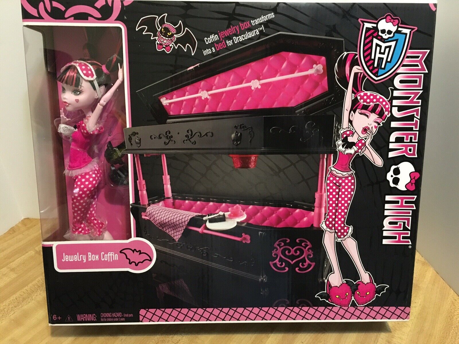 Monster High Draculaura Doll & Jewelry Box Coffin Set - NEW Monster High BDC40
