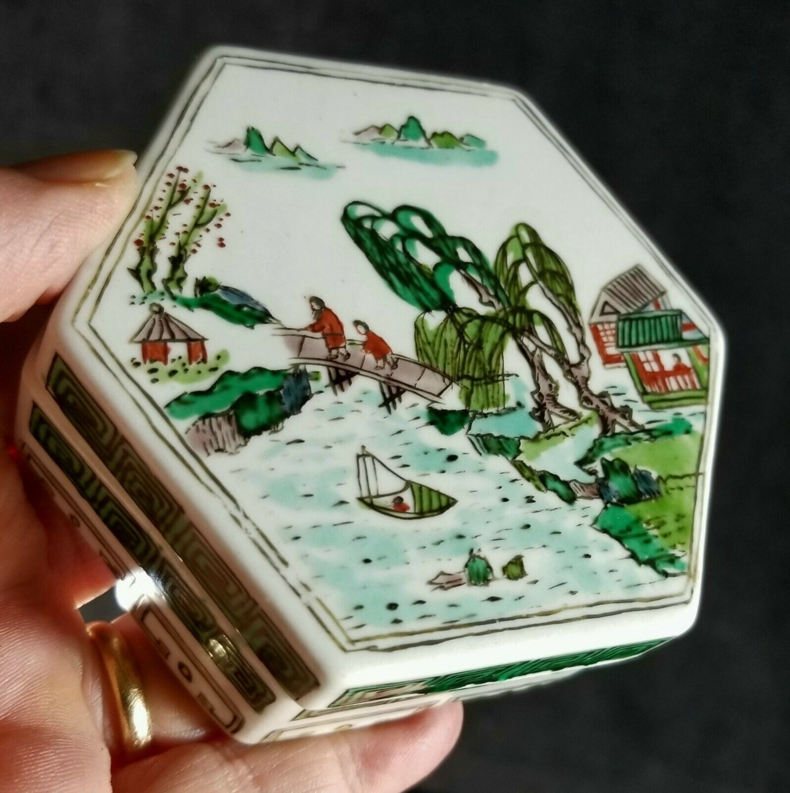 Antique Hand Painted River Scene On Hexagonal Porcelain Trinket Box China EXC Без бренда - фотография #9