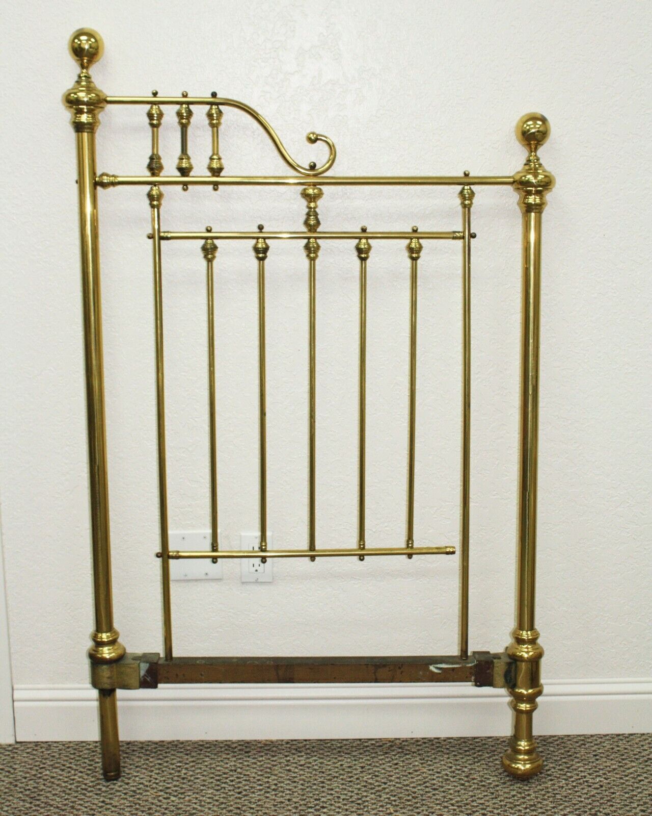 EXTREMELY RARE ANTIQUE PR OF VICTORIAN BRASS TWIN 3/4 BEDS THAT MAKE INTO A KING Без бренда - фотография #5