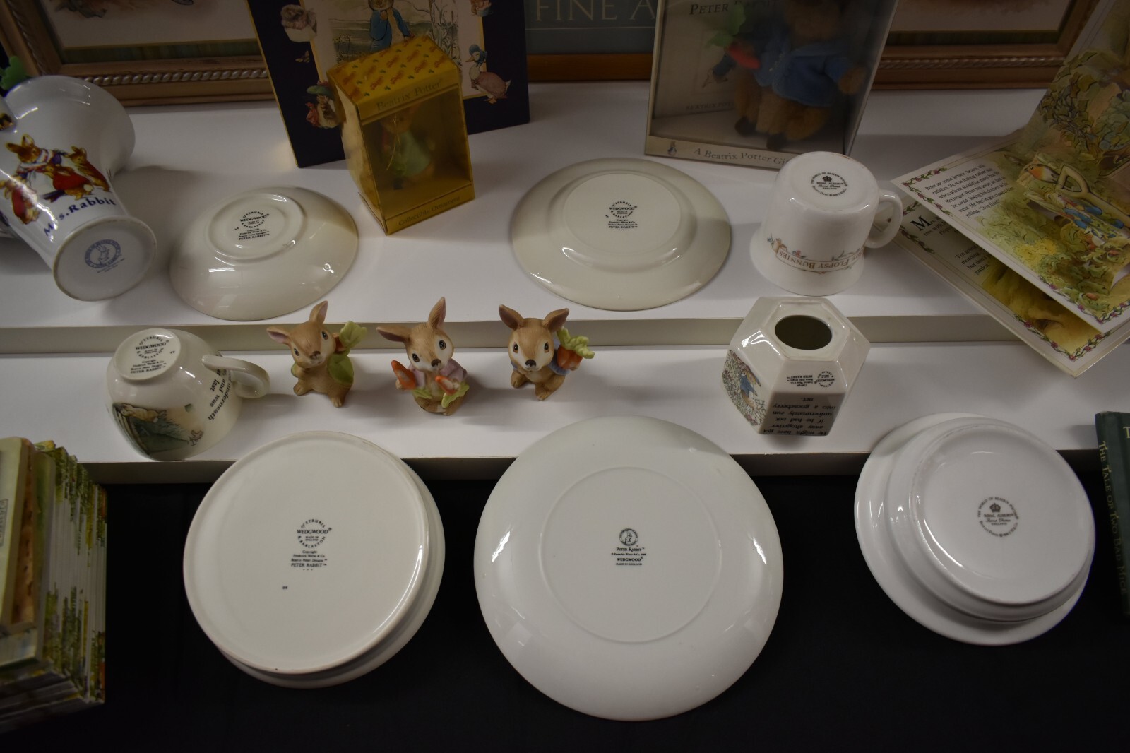 Huge Variety Beatrix Potter ~ Peter Rabbit Lot ~ Wedgwood ~ Pictures ~ China +++ Wedgwood - фотография #21