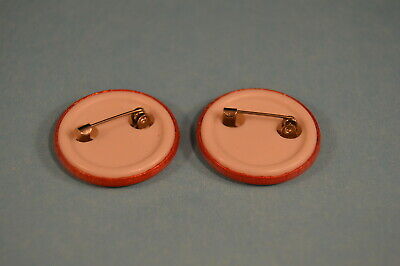 Lot of  2  BUTTONS  "LOVE" 1 1/4" pins  NEW! partner Valentine  spouse boyfriend Без бренда - фотография #5