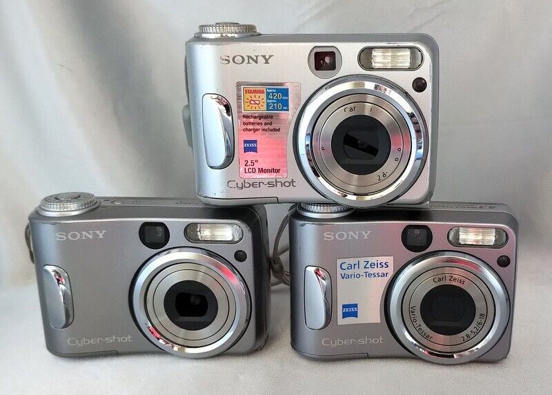 Lot (3) SONY Cyber-Shot Silver Digital Cameras (DSC-S60/S90) 4.1 MP - Parts Only Sony Cyber-shot DSC-S60 - фотография #2