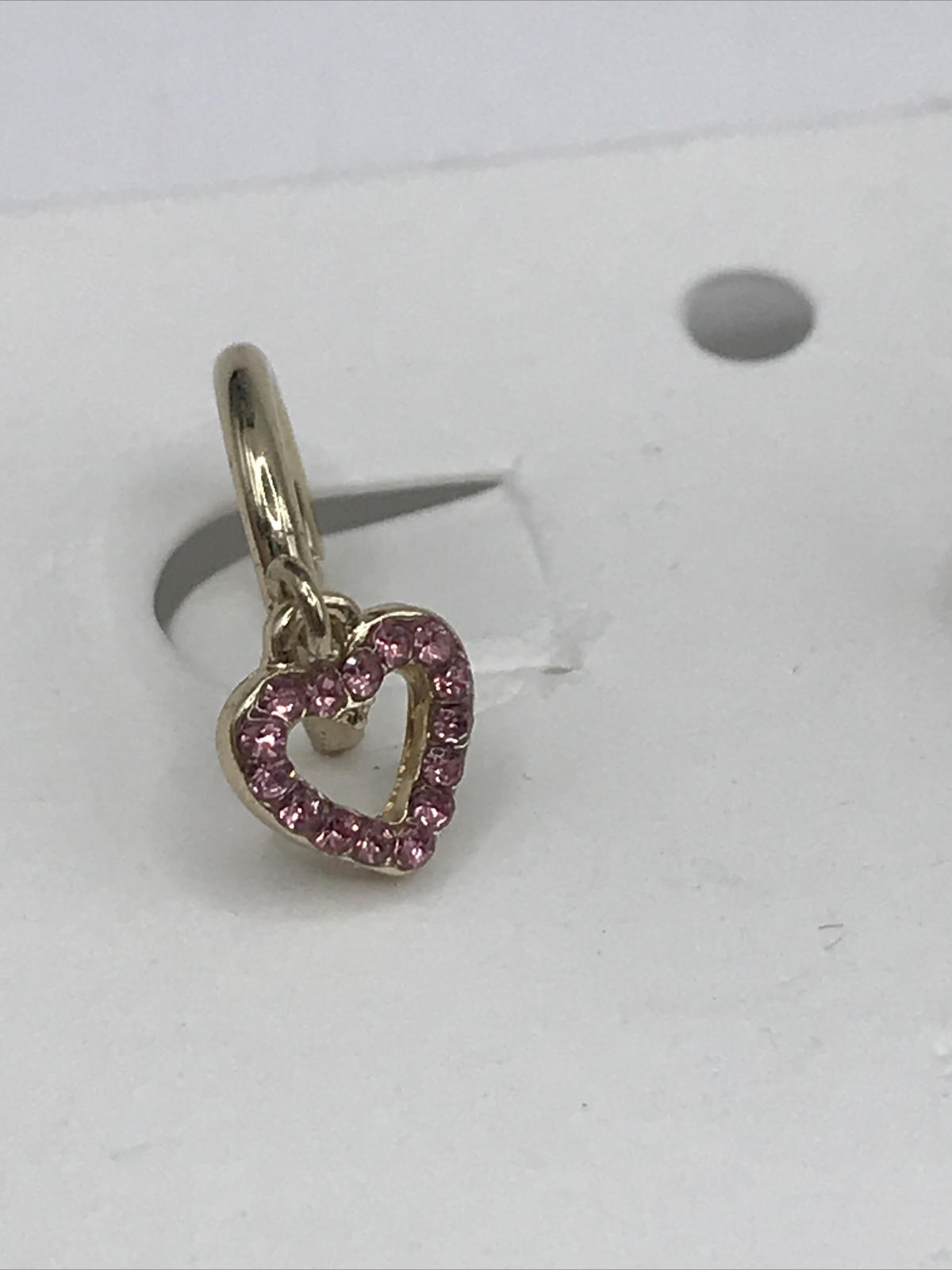 BANANA REPUBLIC Huggie Heart Gold Tone Pink Crystals EARRINGS NWT Banana Republic - фотография #5