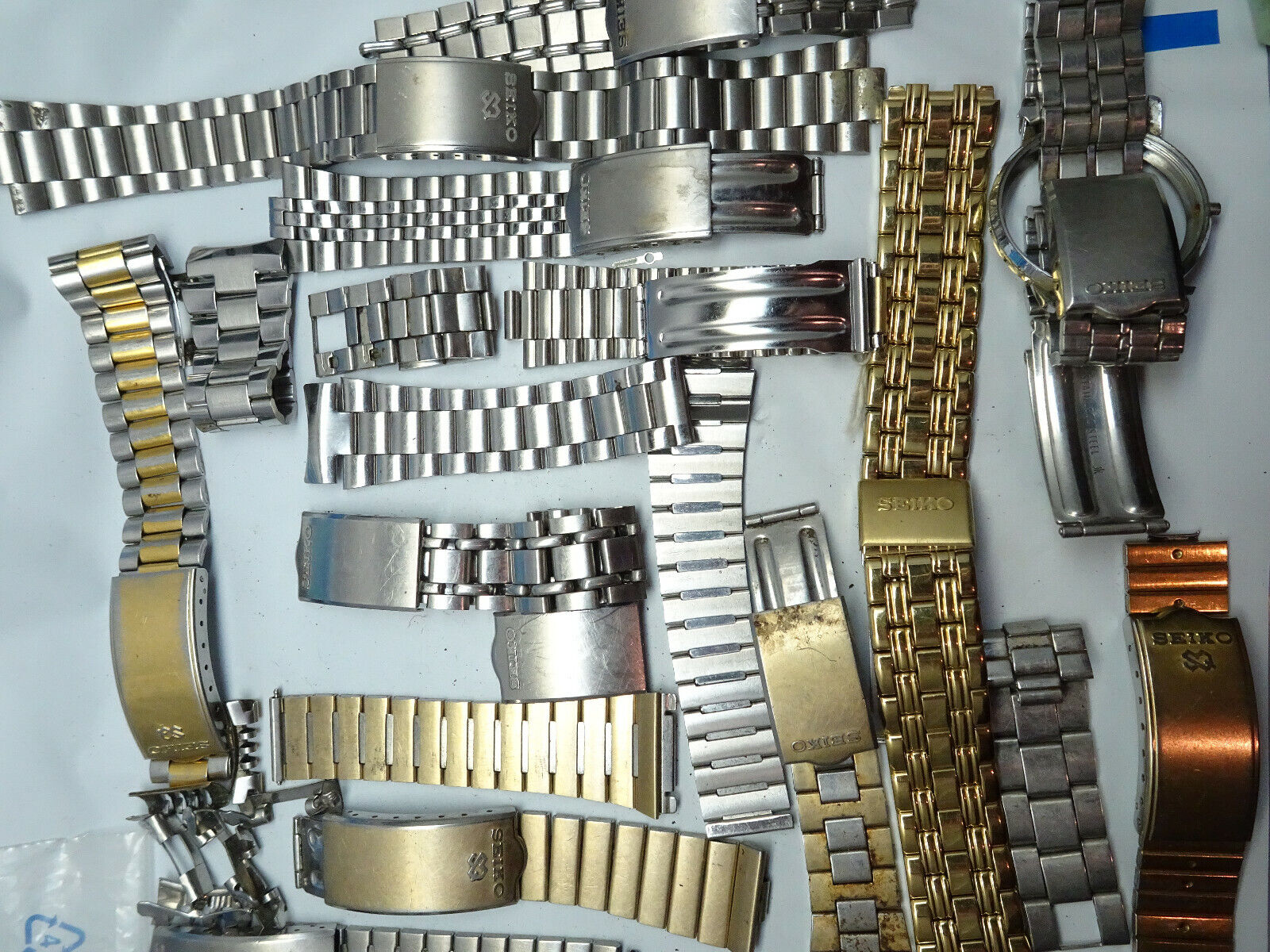 16 VINTAGE SEIKO WINDUP AND QUARTZ WATCH BANDS CLASPS PARTS FOR RESTORATIONS Seiko