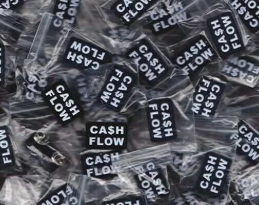 CASH FLOW pin - "CA$H FLOW" (1-1/8" with two butterfly clutches)  Без бренда