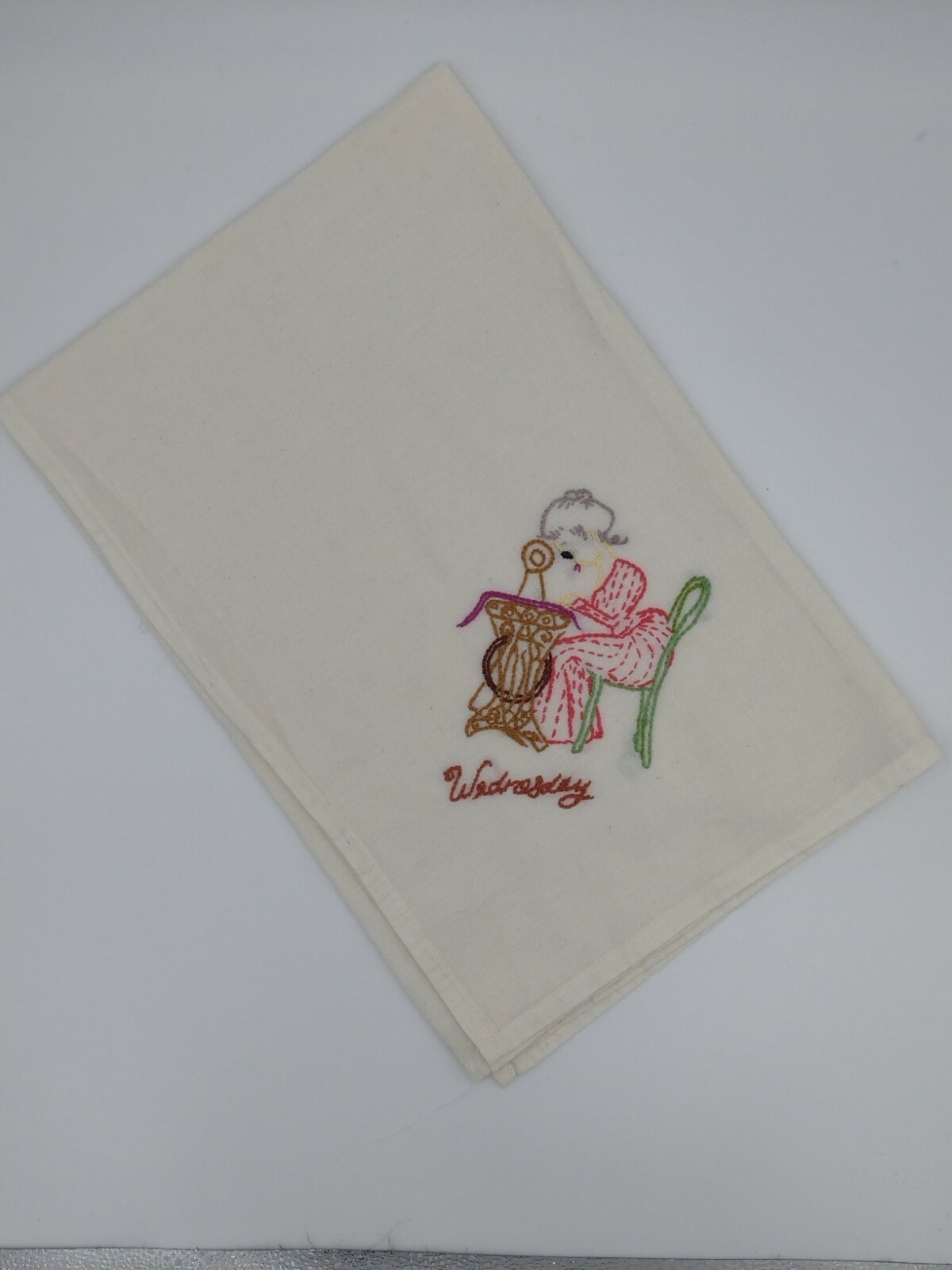 7 Vintage Embroidered Days Of The Week Dish Tea Towels Cloths Handmade - фотография #5