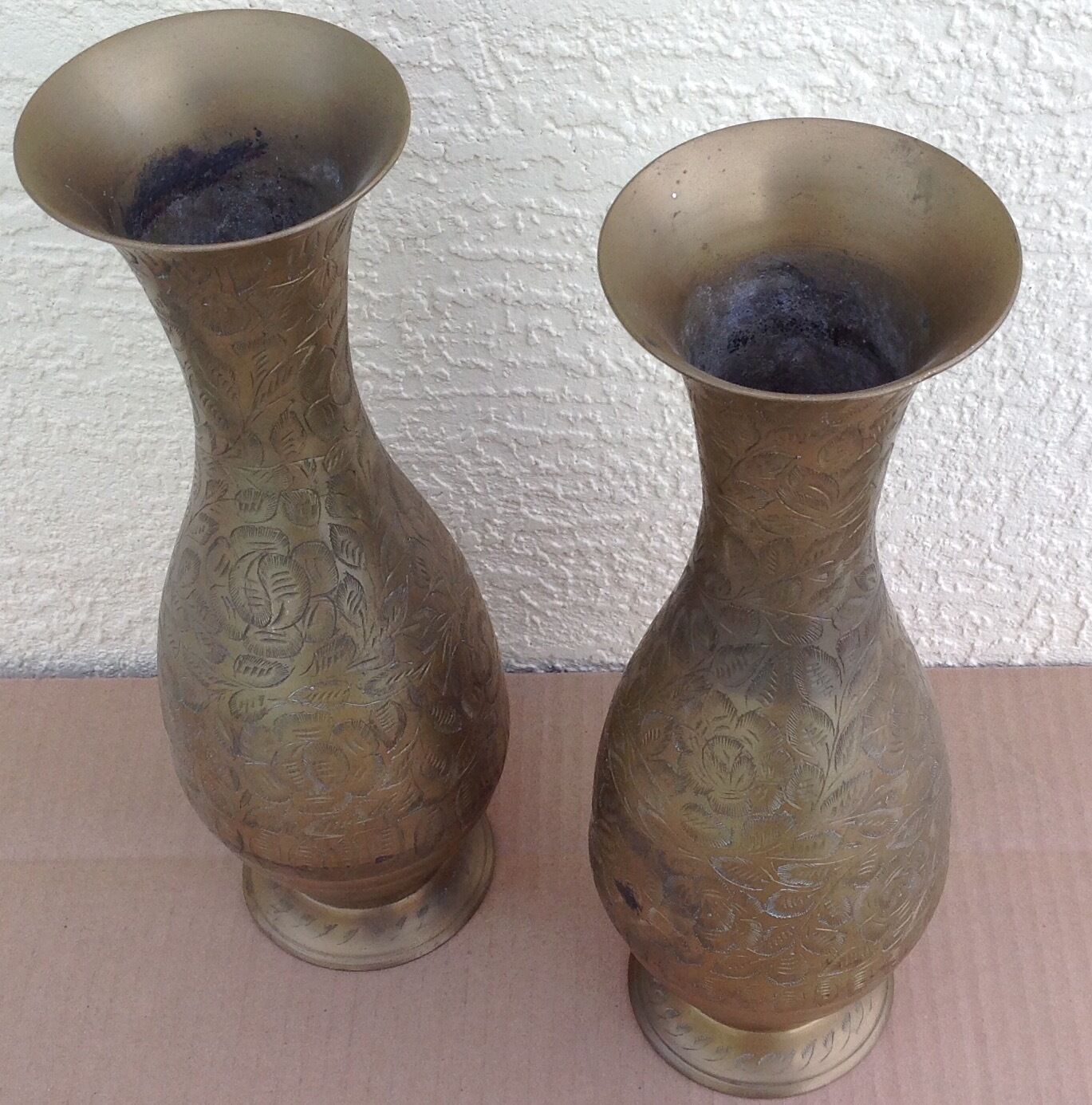 Brass India Vase pair identical, 20th century Anglo, engraved bohemian 225-BF  Без бренда