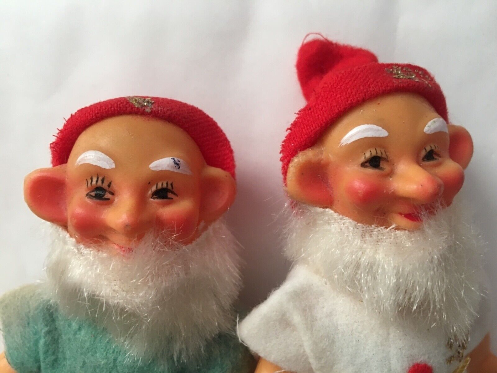 RARE 5" VINTAGE 50-60s ELF TROLL GNOME DOLL lot set 2 plastic Christmas figures Unknown - фотография #3