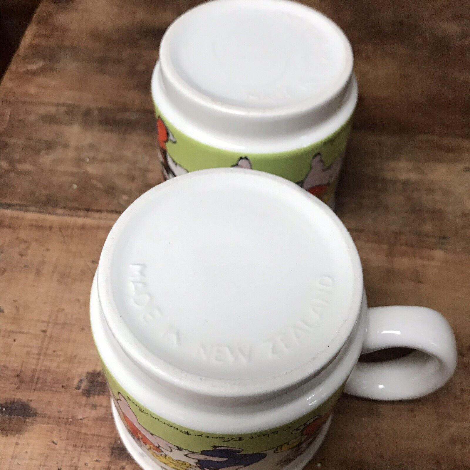 Pair - lot of 2 - Vintage Walt Disney Three Little Pigs porcelain MUG cup set Без бренда - фотография #5